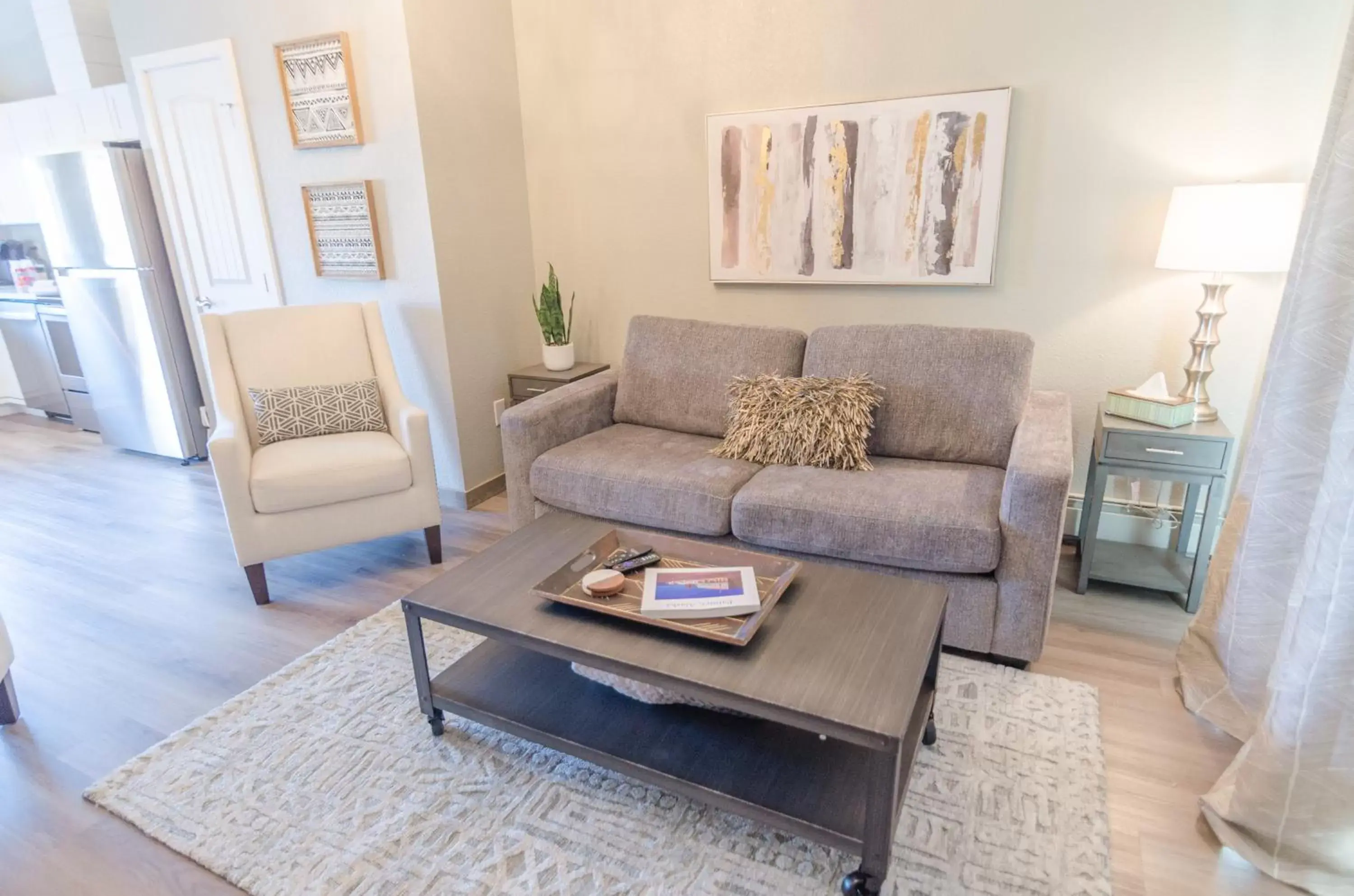 Living room, Seating Area in Colony Suites