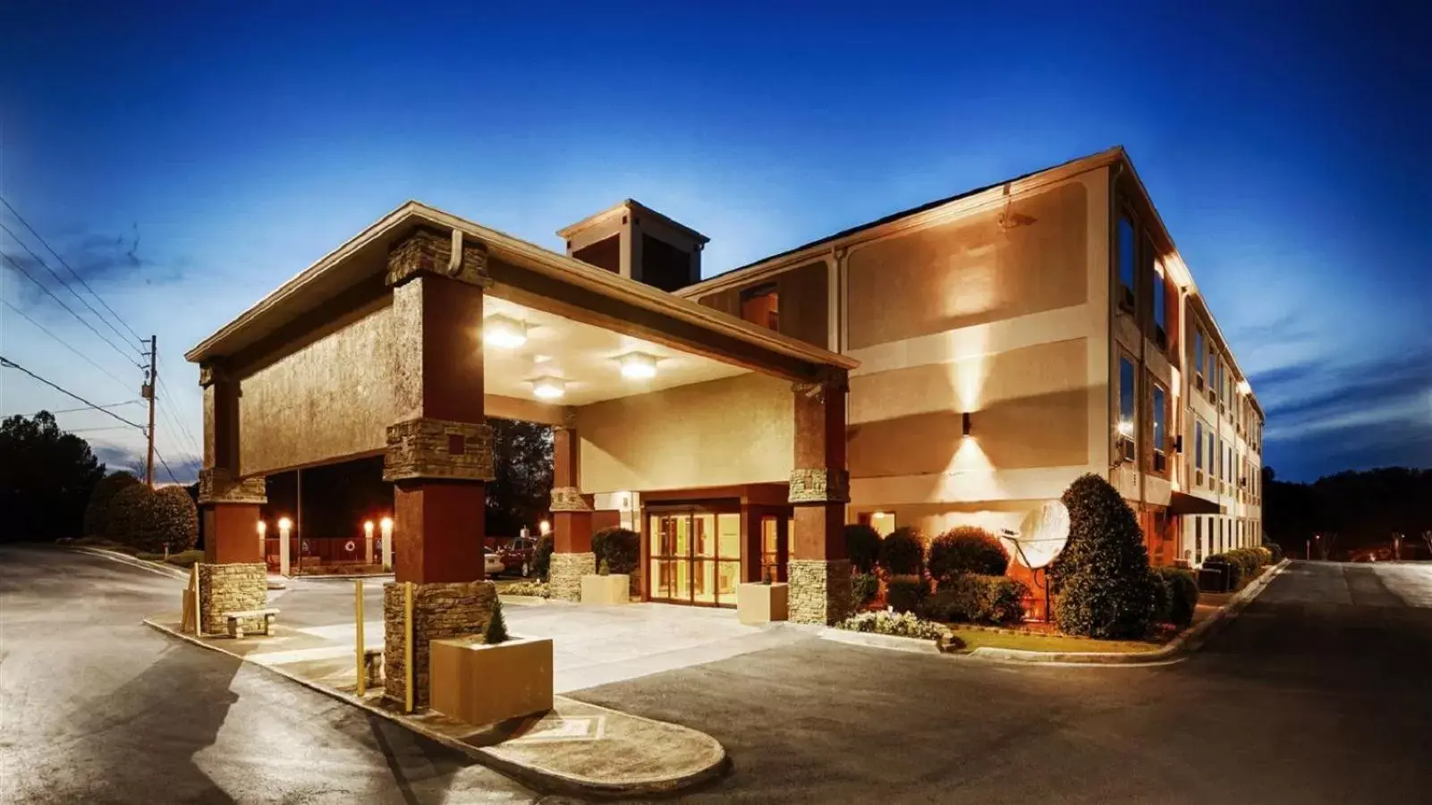 Property Building in Best Western Gardendale