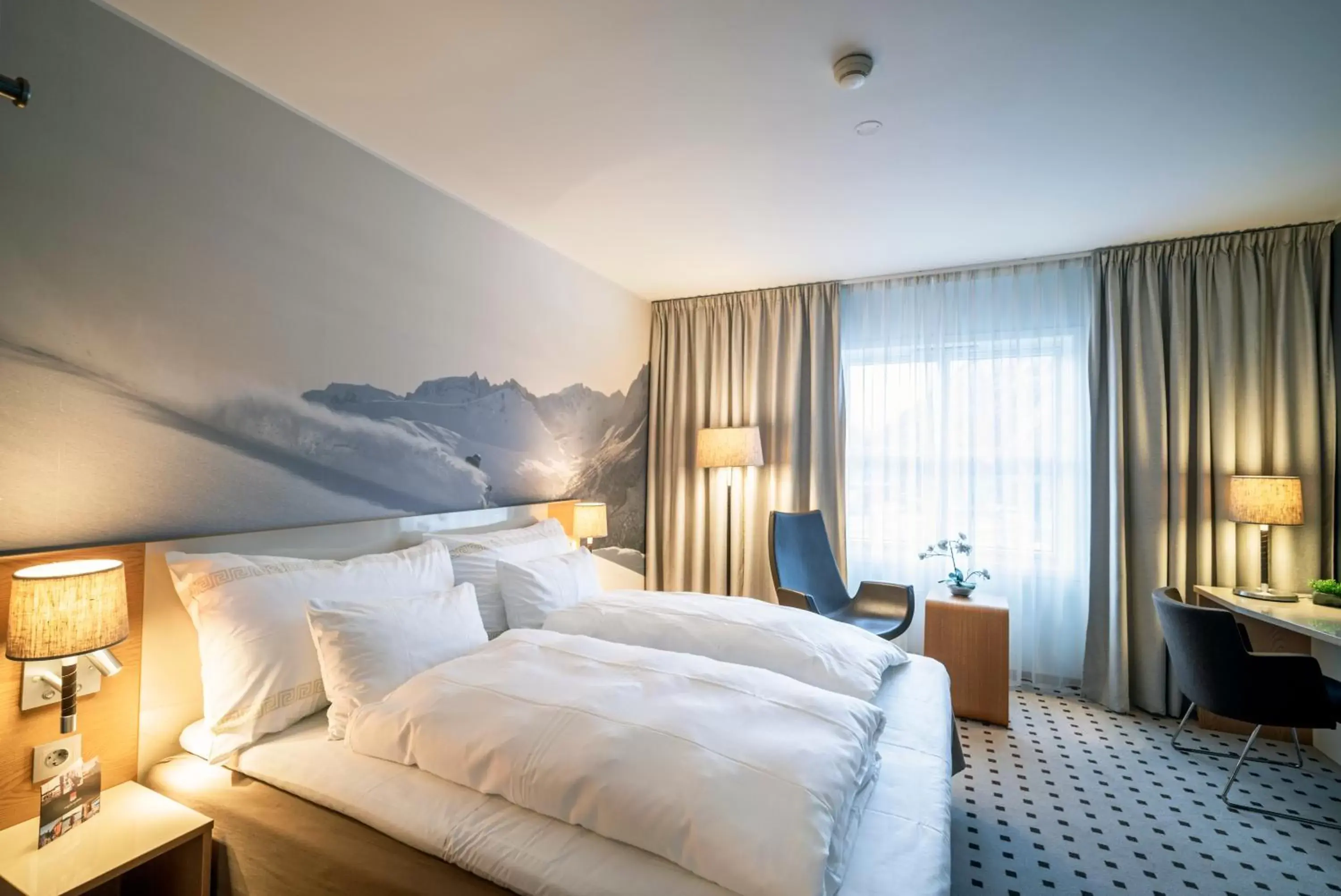 Bedroom, Bed in Grand Hotel – by Classic Norway Hotels
