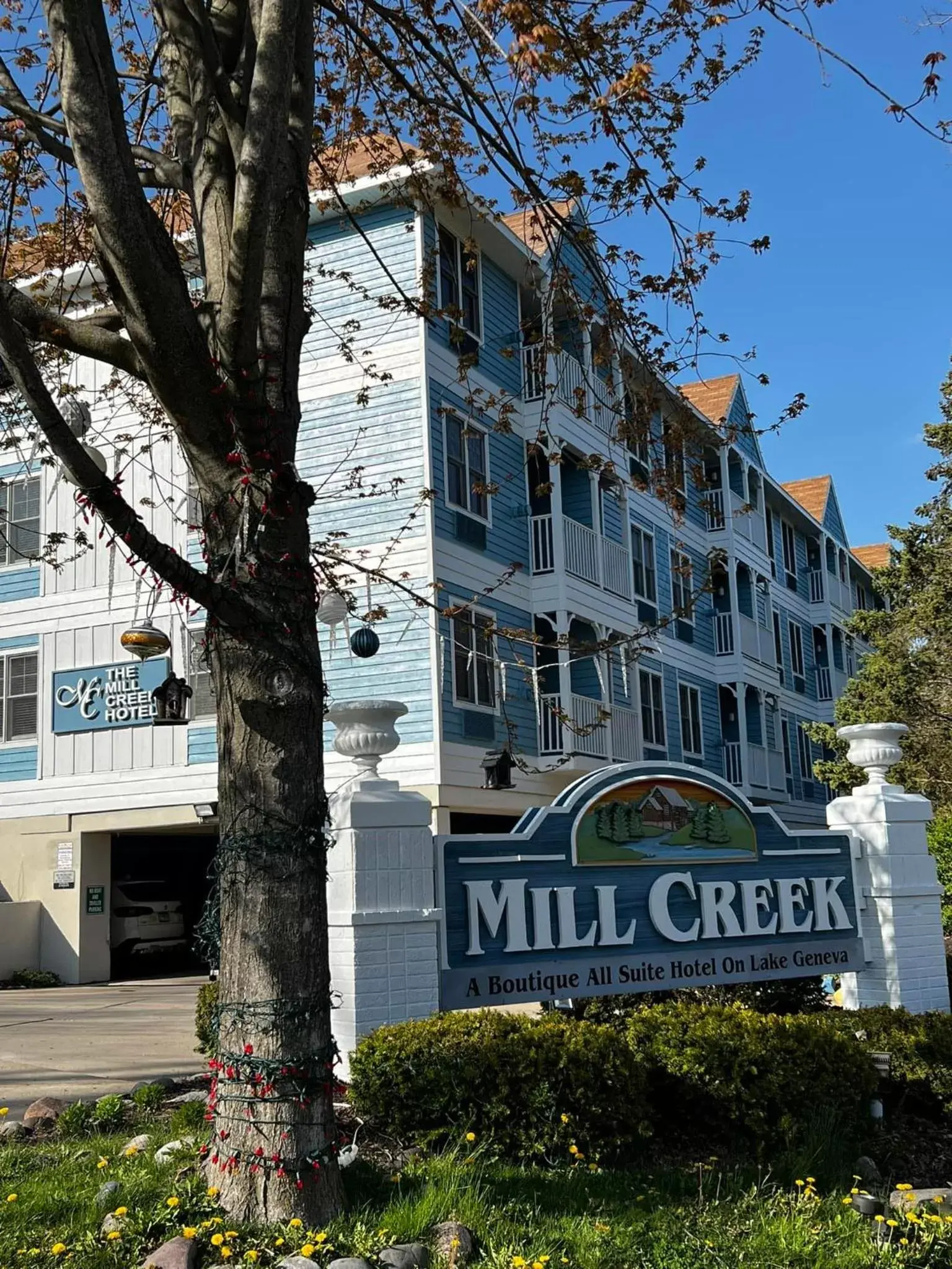 Property Building in Mill Creek Hotel