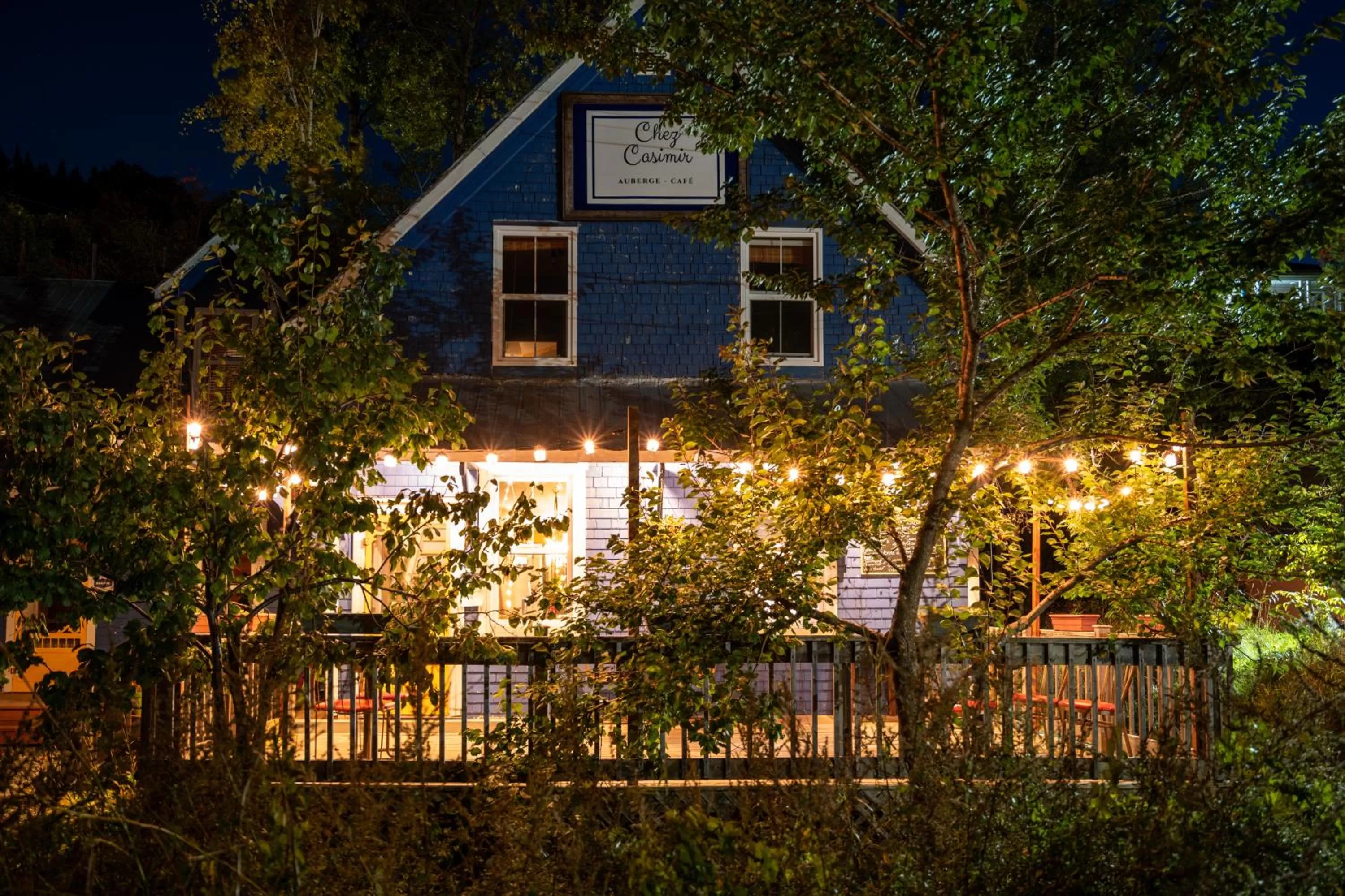 Night in Chez Casimir