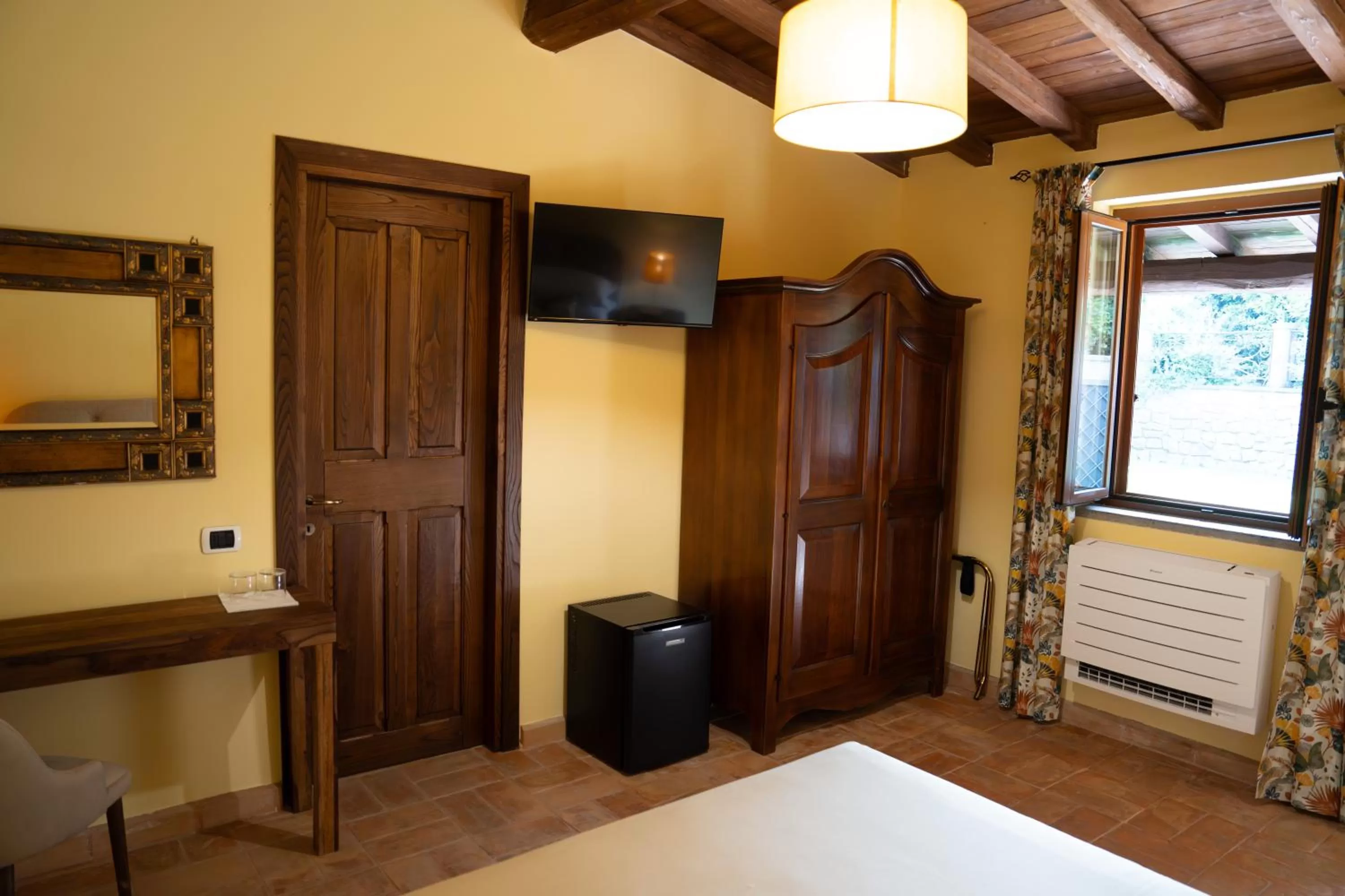 Bed in Relais Santa Caterina Hotel