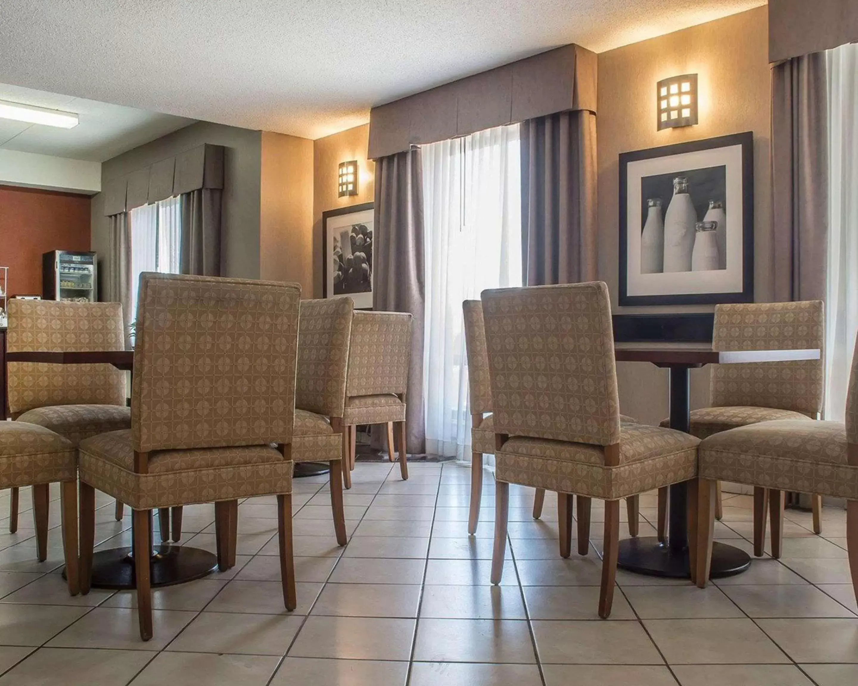 Lobby or reception, Seating Area in Comfort Inn Port Hope