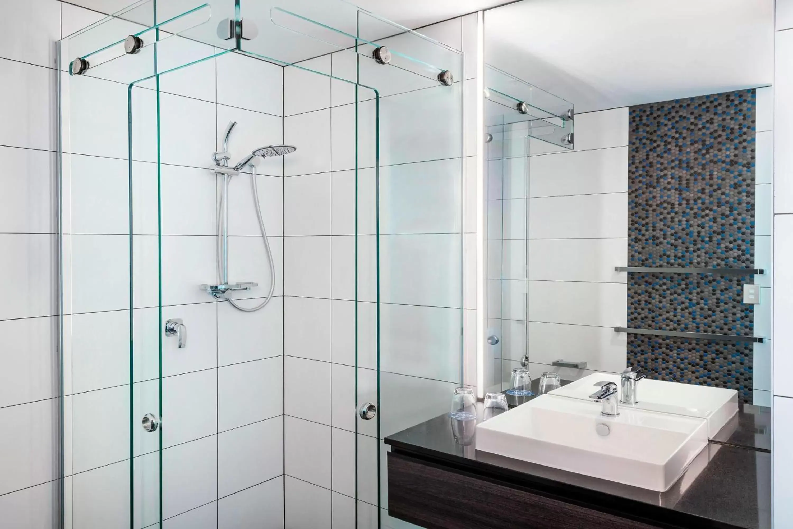 Bathroom in Four Points by Sheraton Auckland