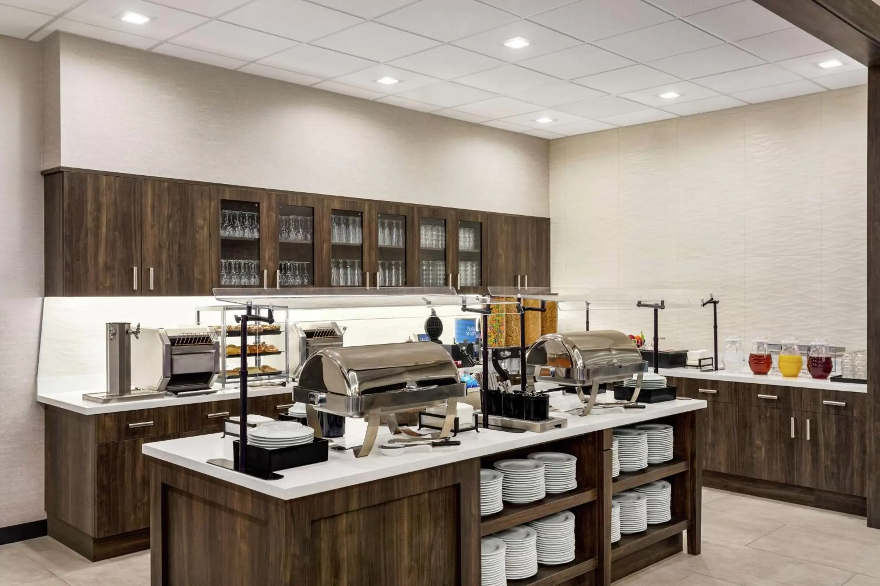Breakfast in Homewood Suites By Hilton Springfield Medical District