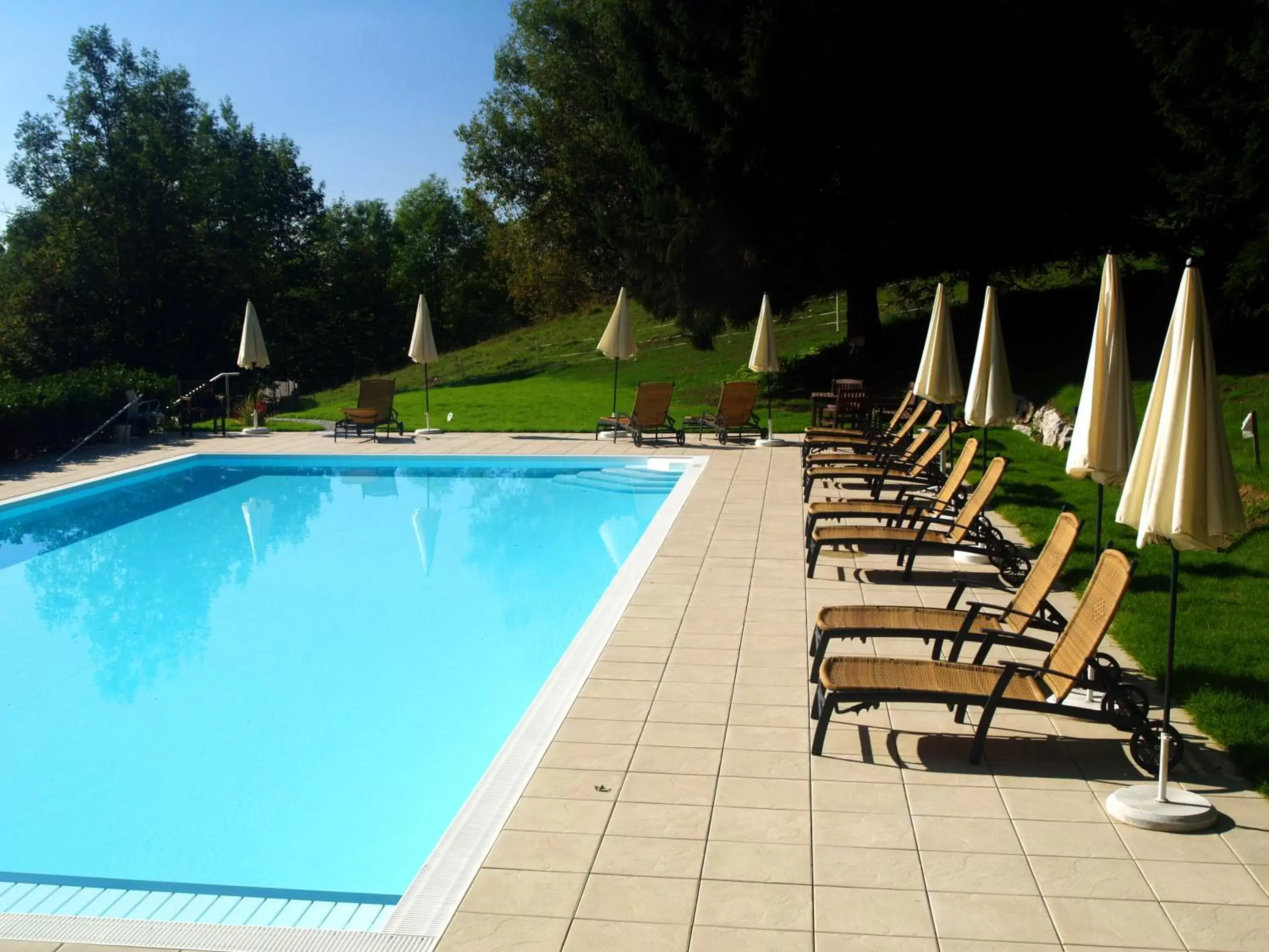 Facade/entrance, Swimming Pool in Romantikhotel Die Gersberg Alm