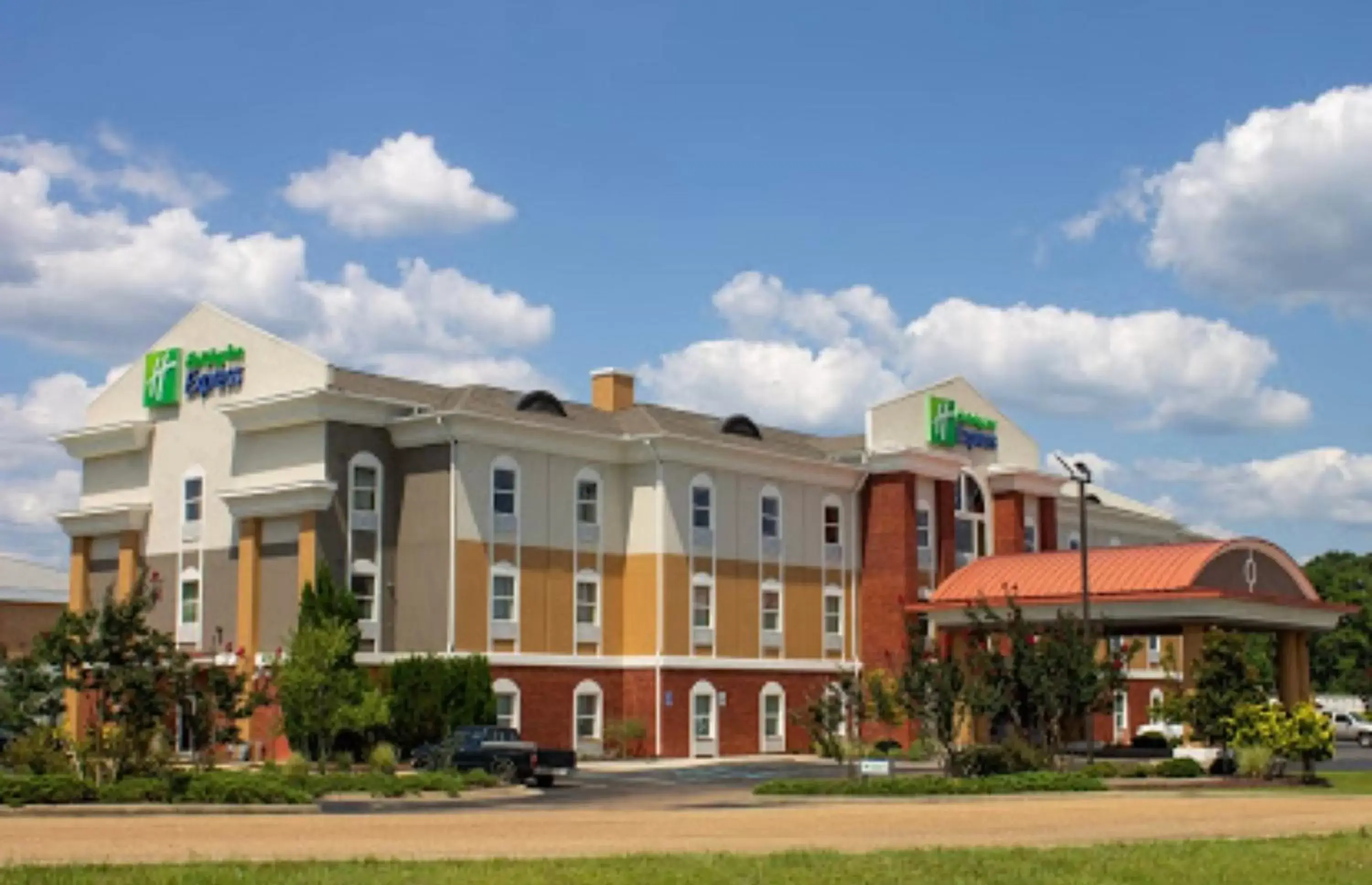 Property Building in Holiday Inn Express McComb, an IHG Hotel