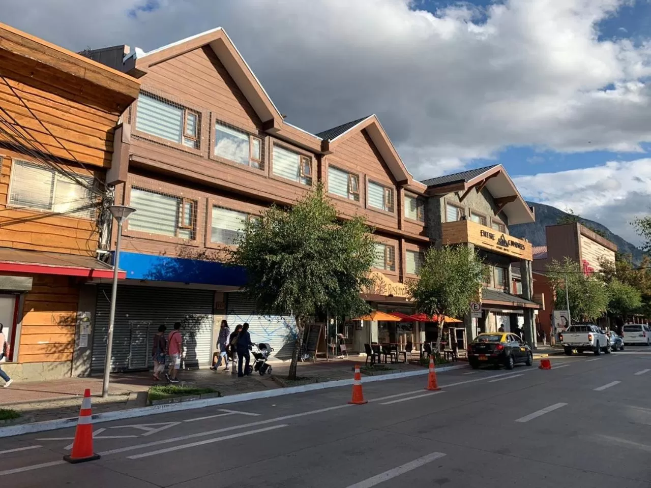 Facade/entrance in Entre Cumbres Apart Hotel