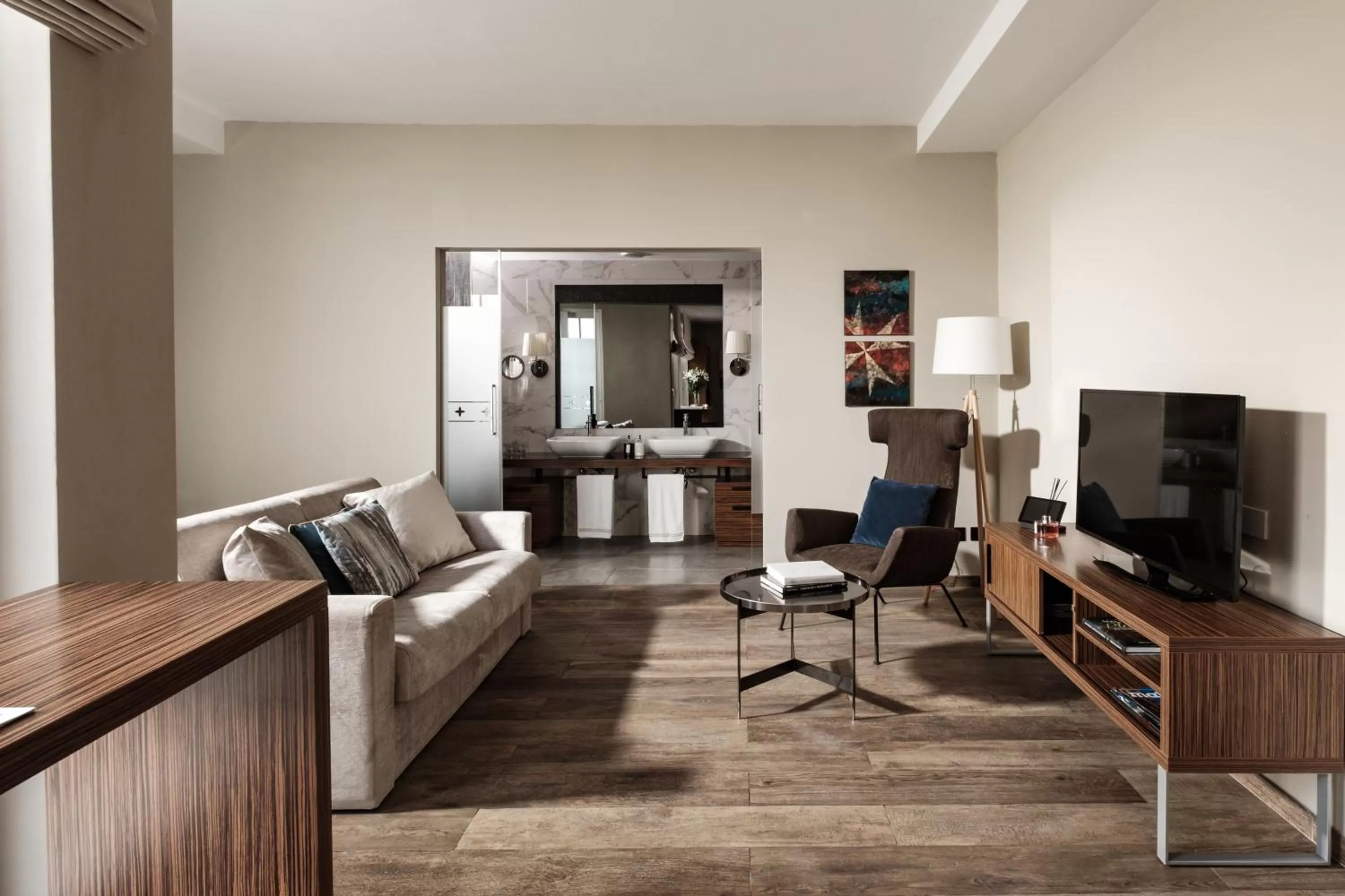 Bedroom in 1926 Le Parisot Boutique Suites