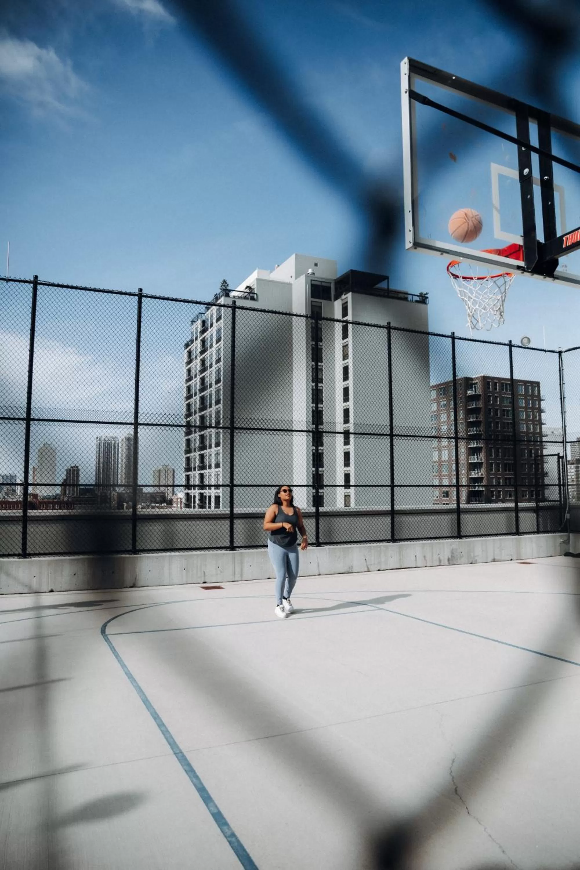 Level Chicago - Old Town