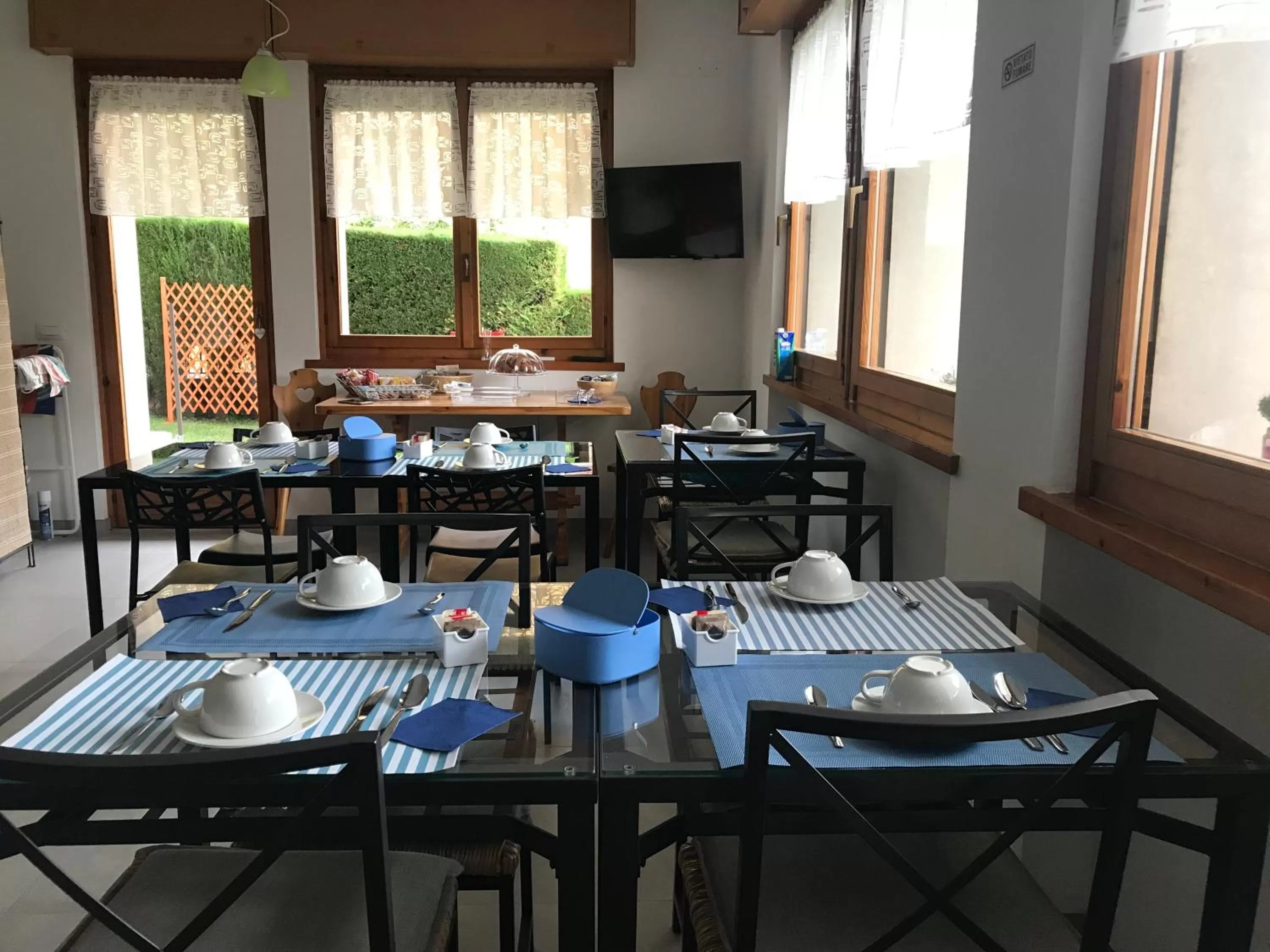 Restaurant/Places to Eat in Il Sole e la Luna B&B in Garda