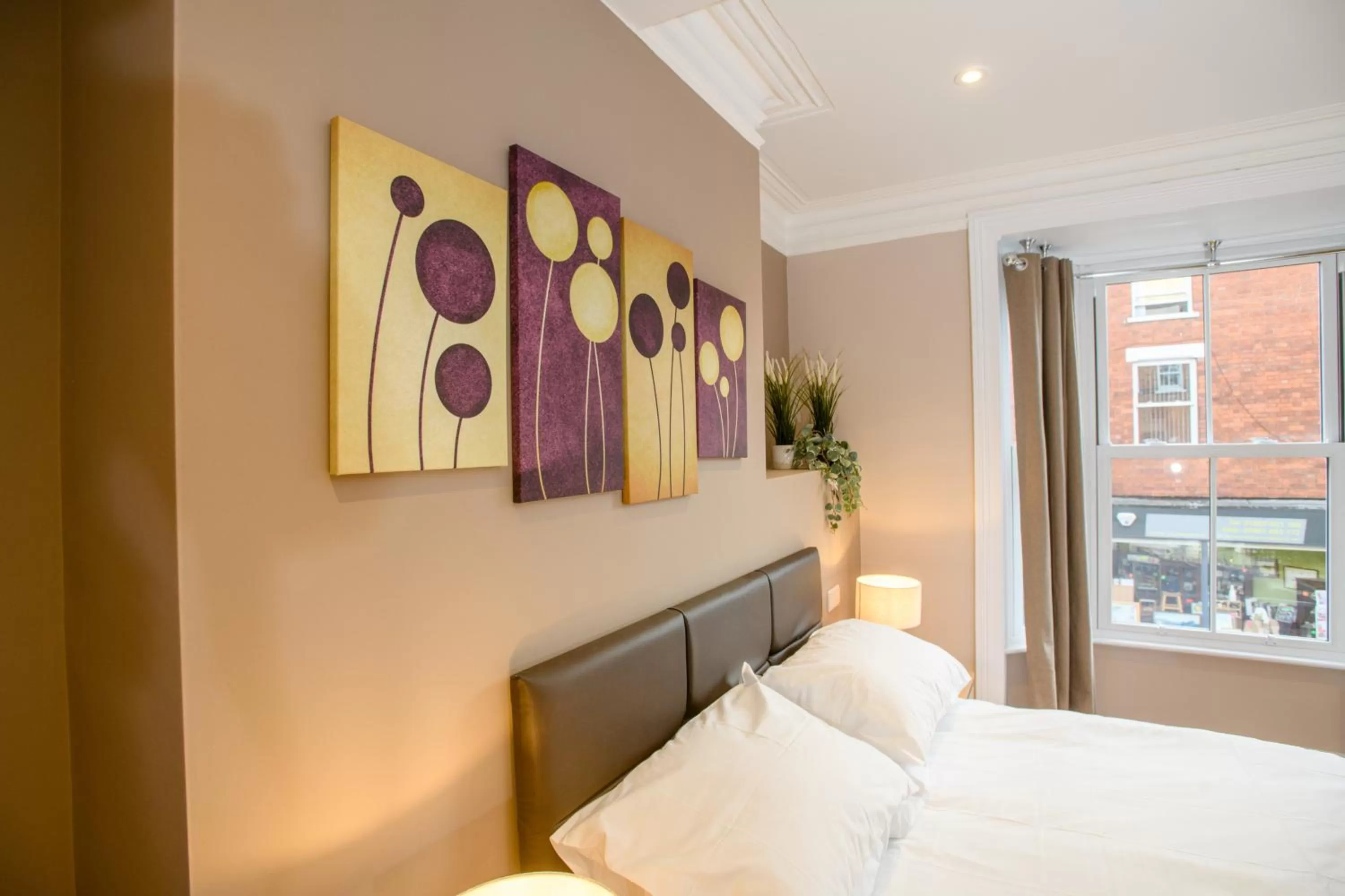 Photo of the whole room, Bed in Tavmar Accommodation