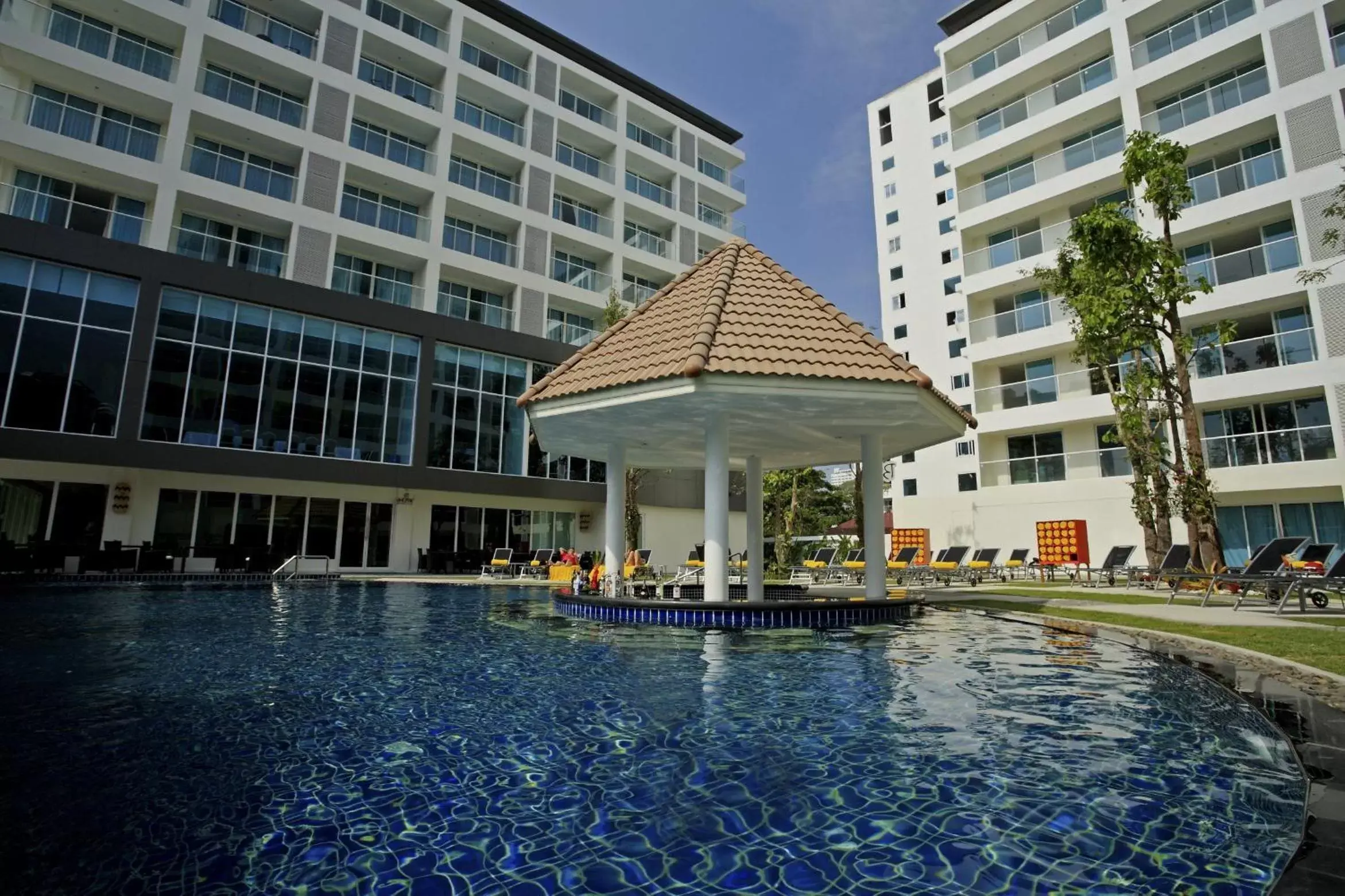Swimming Pool in Centara Pattaya Hotel
