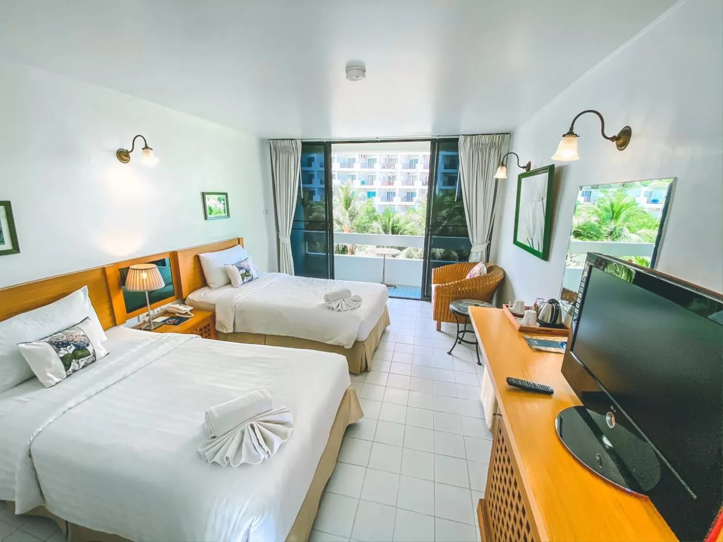 Bedroom, Bed in Nern Chalet Beachfront Hotel