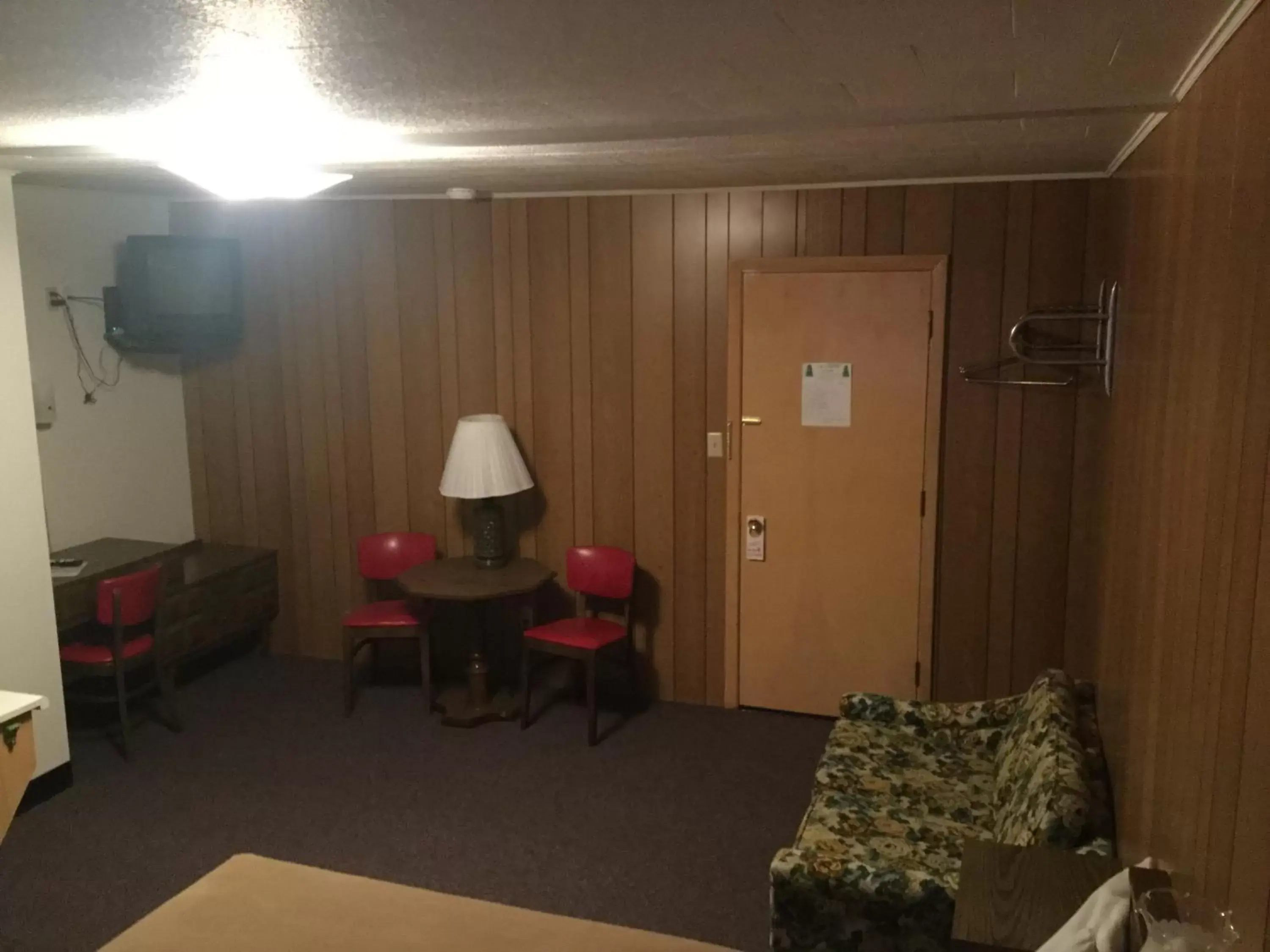 Other, Seating Area in Cedars Motel