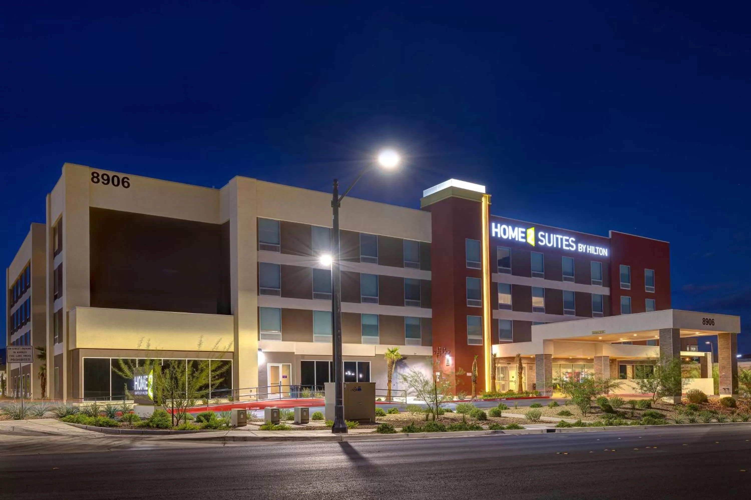 Property building in Home2 Suites By Hilton Las Vegas Northwest