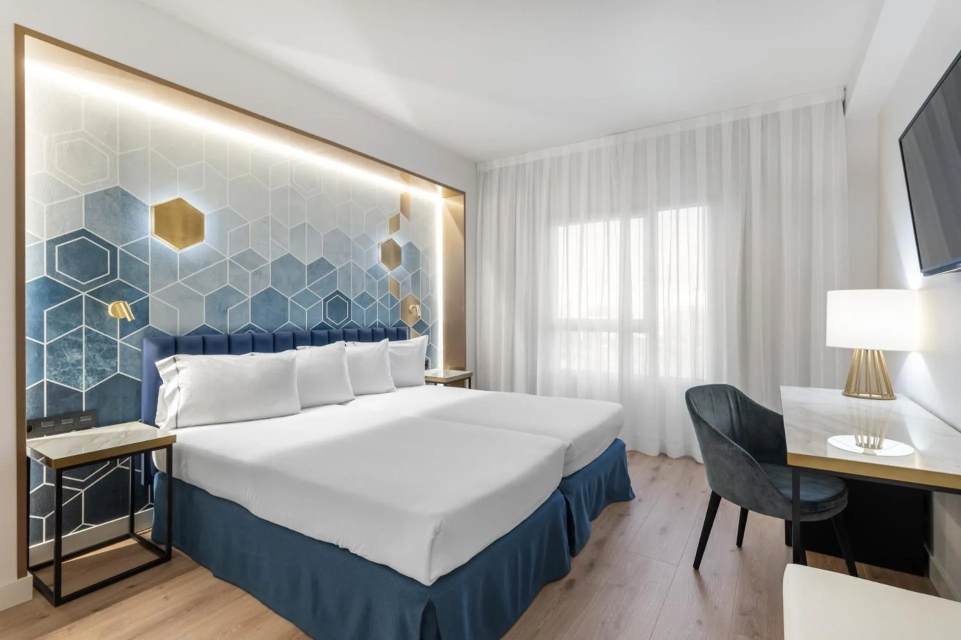 Bed in Eurostars Gran Madrid