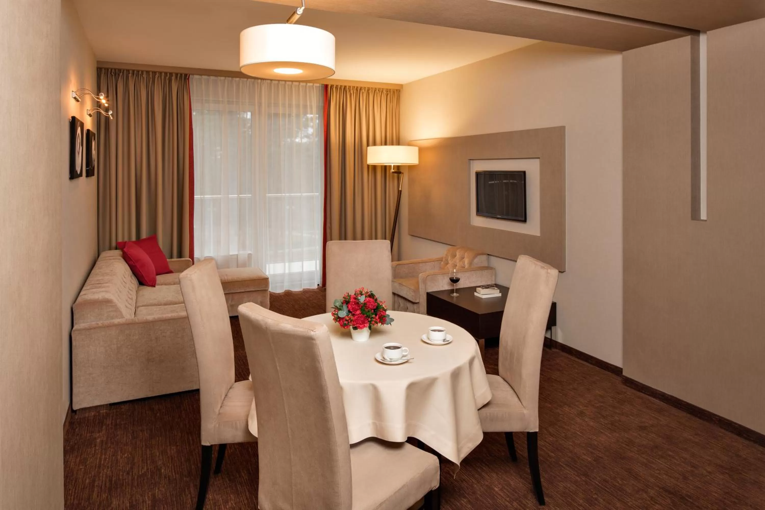 Photo of the whole room, Bed in Z-Hotel Business & Spa