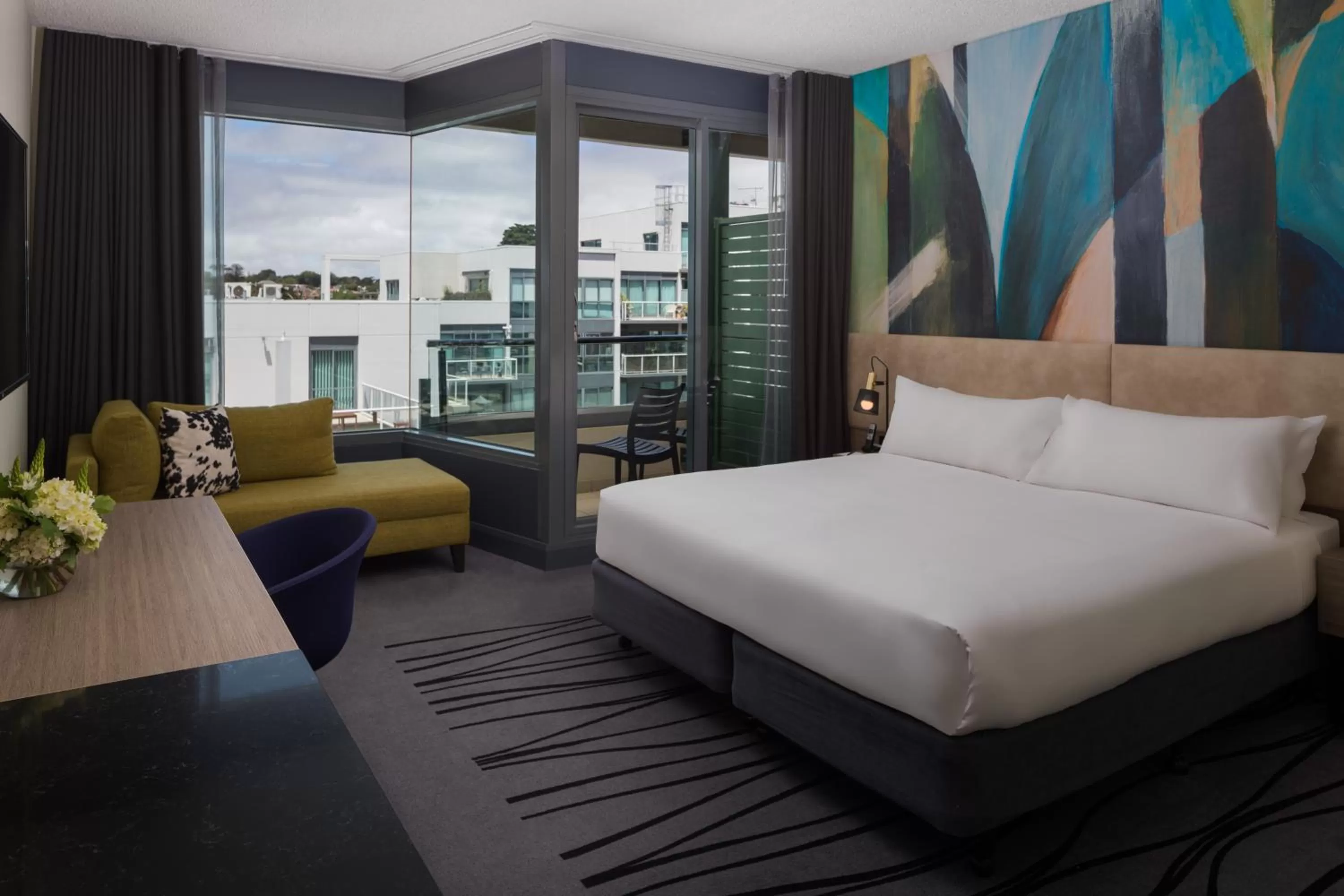 Standard King Room with Balcony in Novotel Geelong