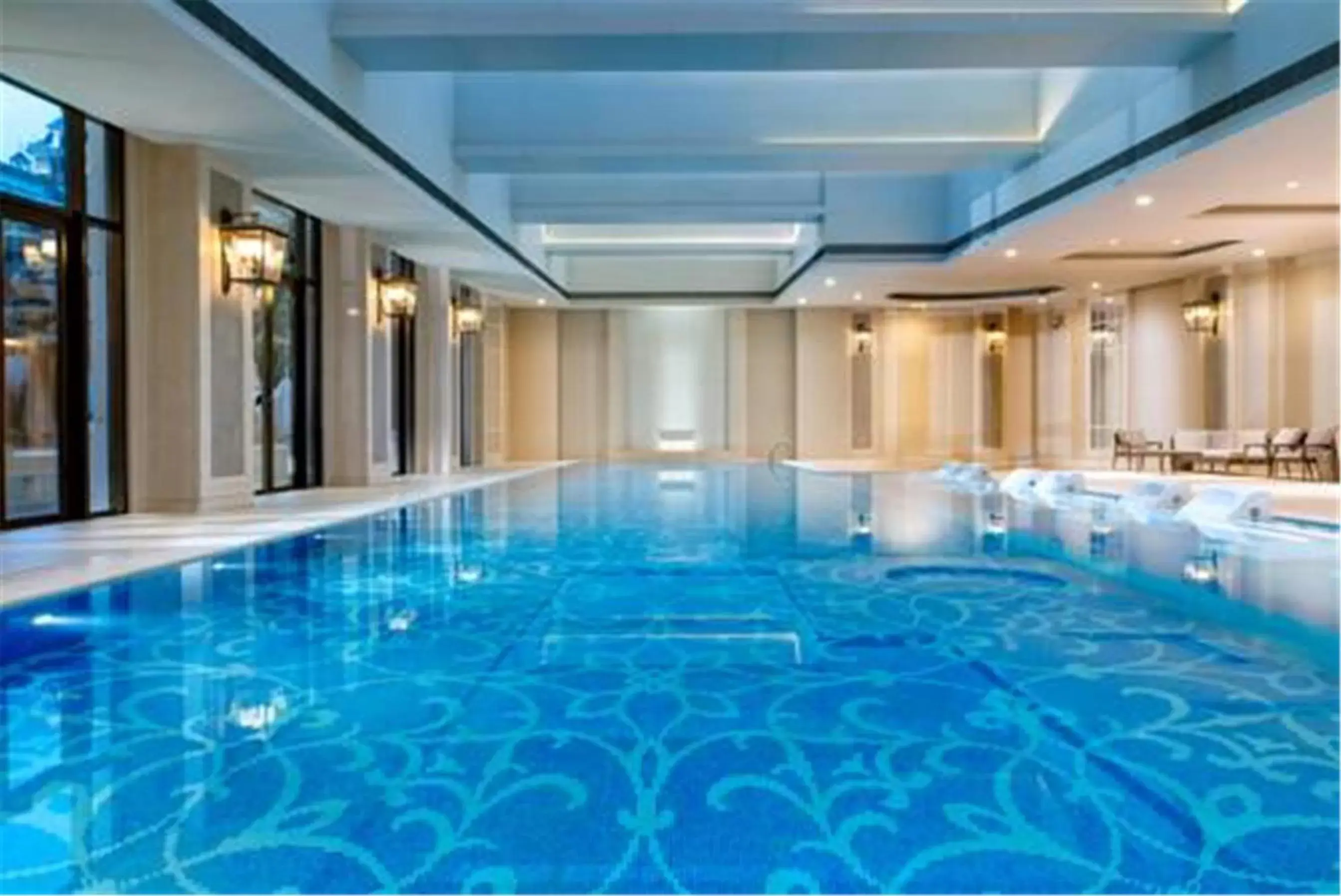 Area and facilities, Swimming Pool in Sofitel Shanghai Hongqiao