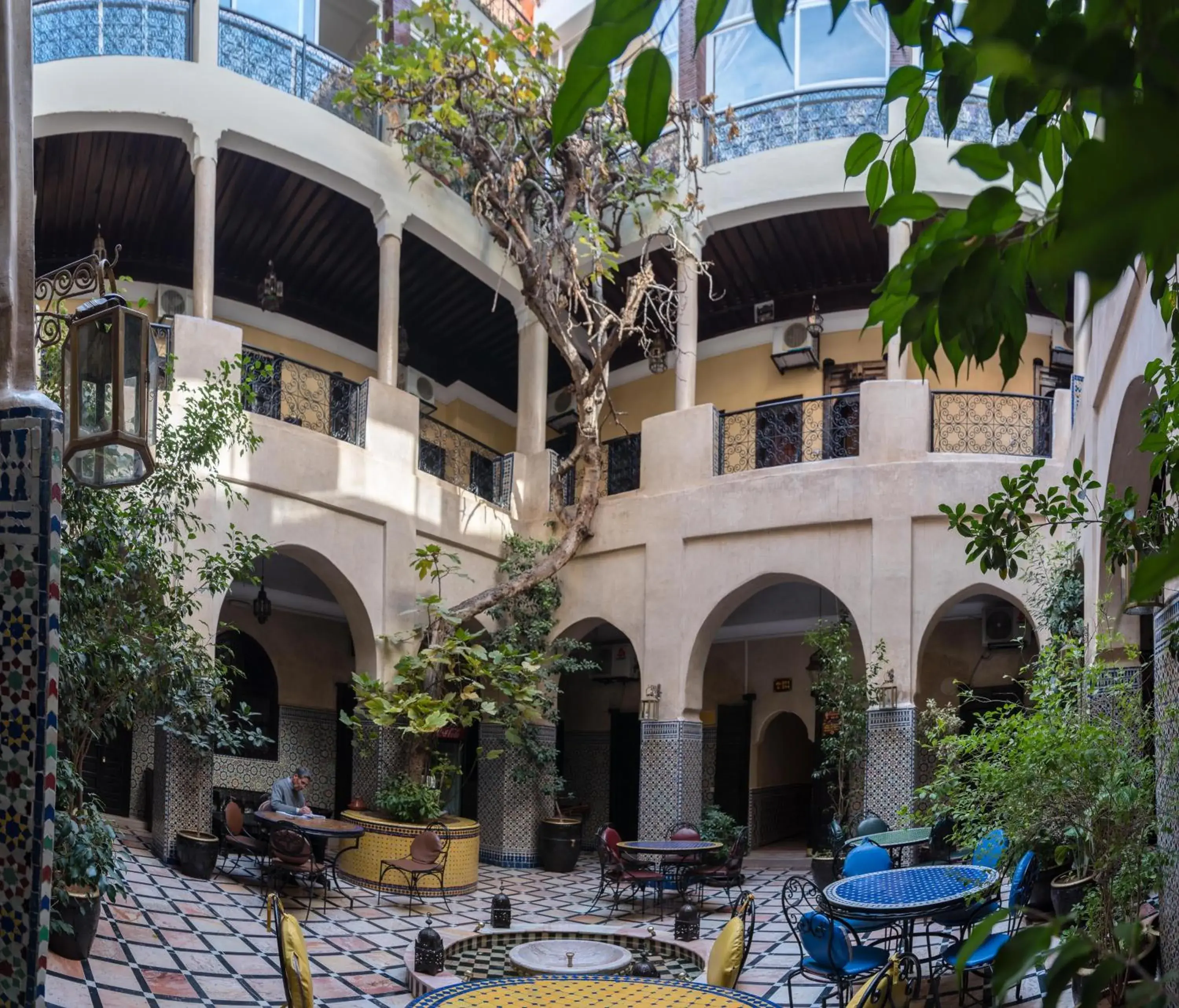 Patio, Property Building in Riad Omar