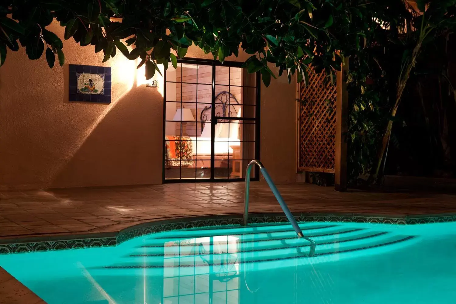 Swimming Pool in Hotel California