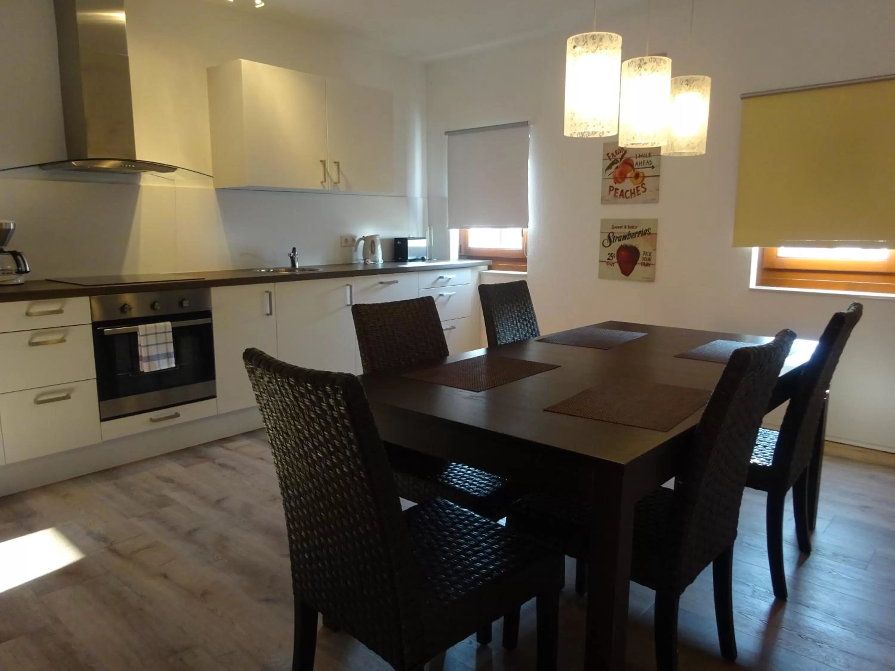Dining Area in Gästehaus Weingärtner