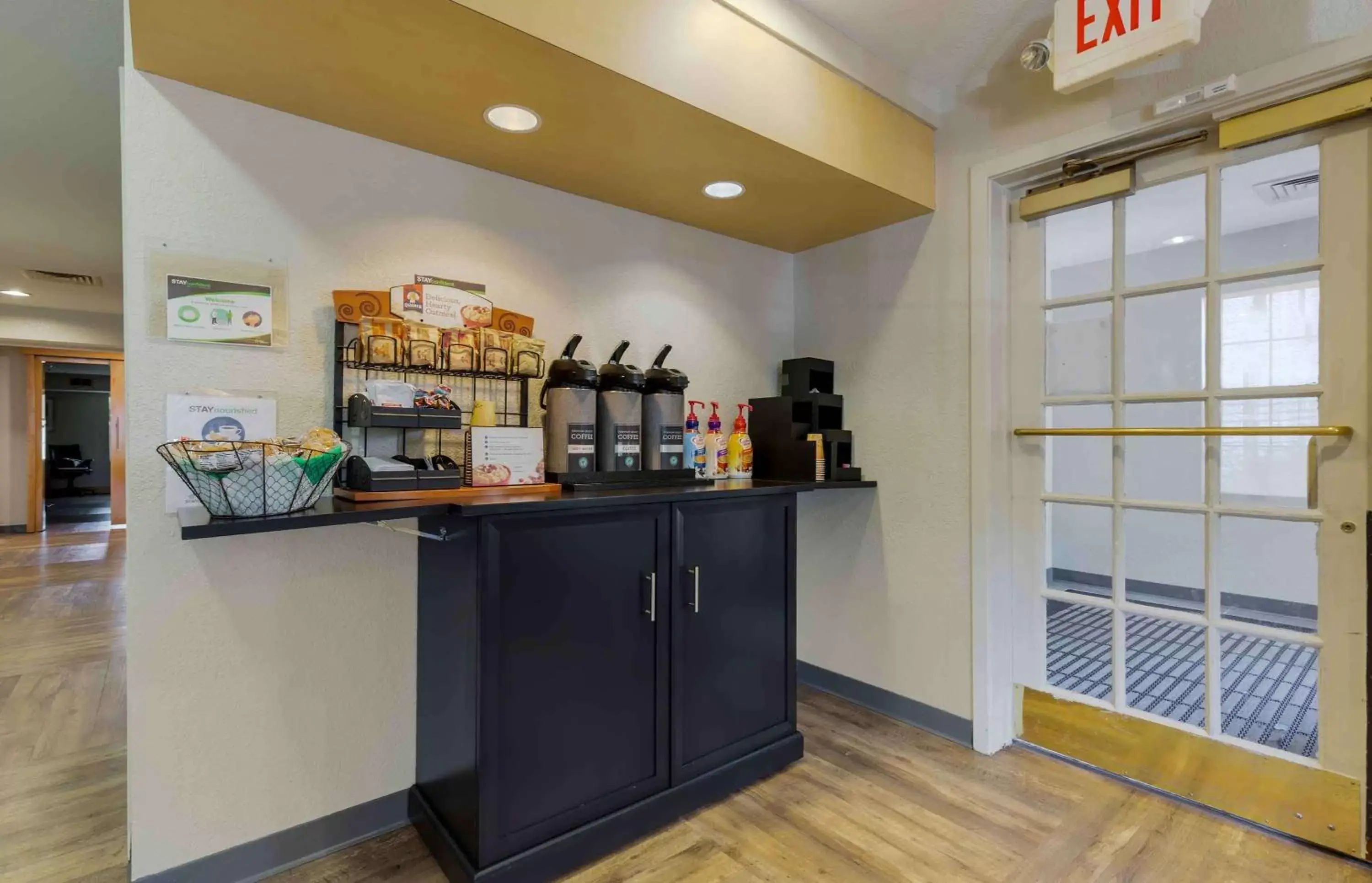 Breakfast in Extended Stay America Suites - Chantilly - Dulles