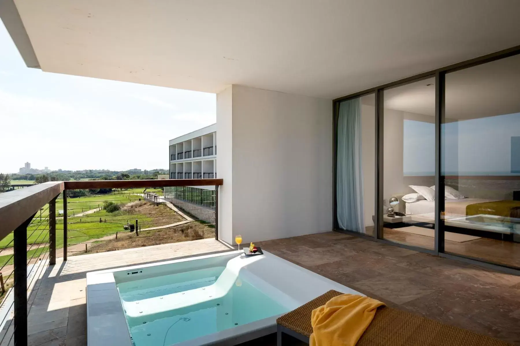 Balcony/Terrace, Swimming Pool in Parador de El Saler