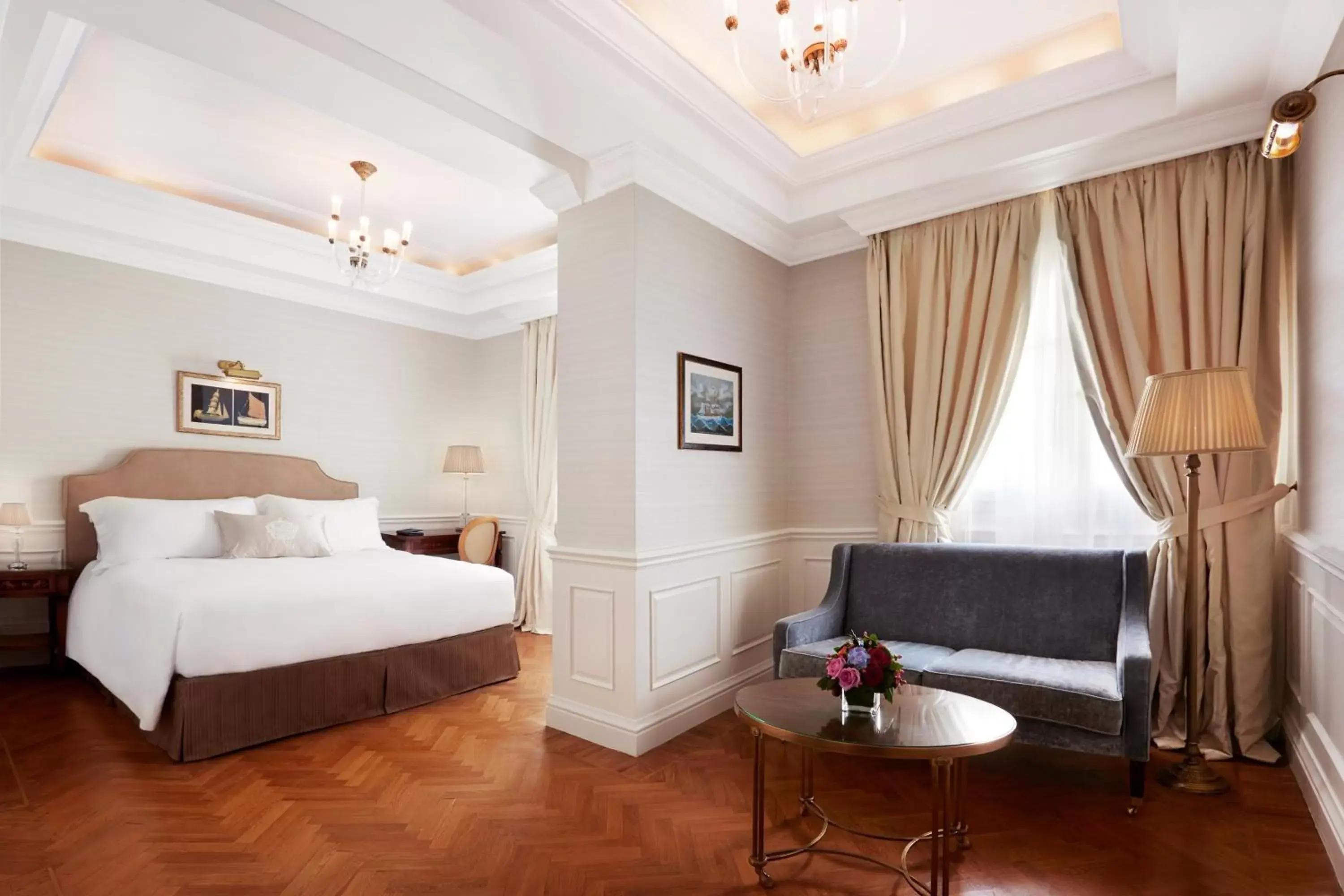 Photo of the whole room, Bed in King George, a Luxury Collection Hotel, Athens