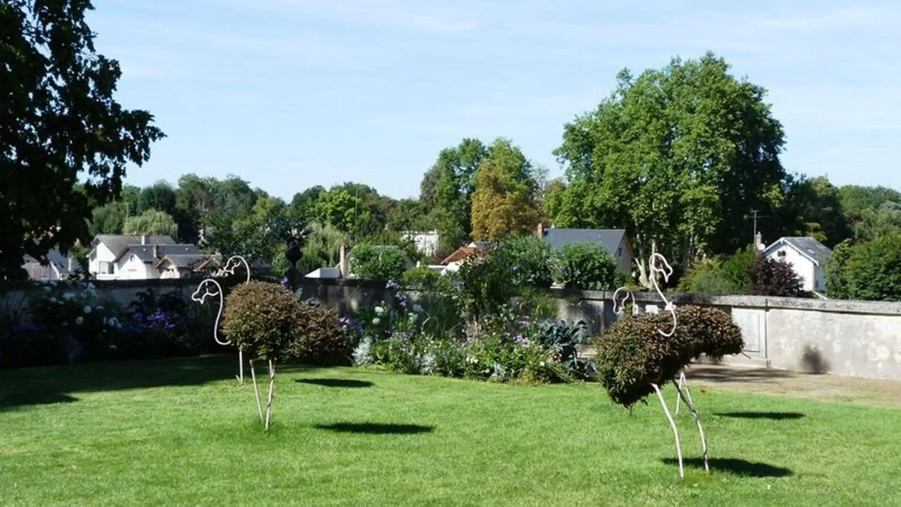 Nearby landmark, Garden in Studio indépendant chez l'habitant