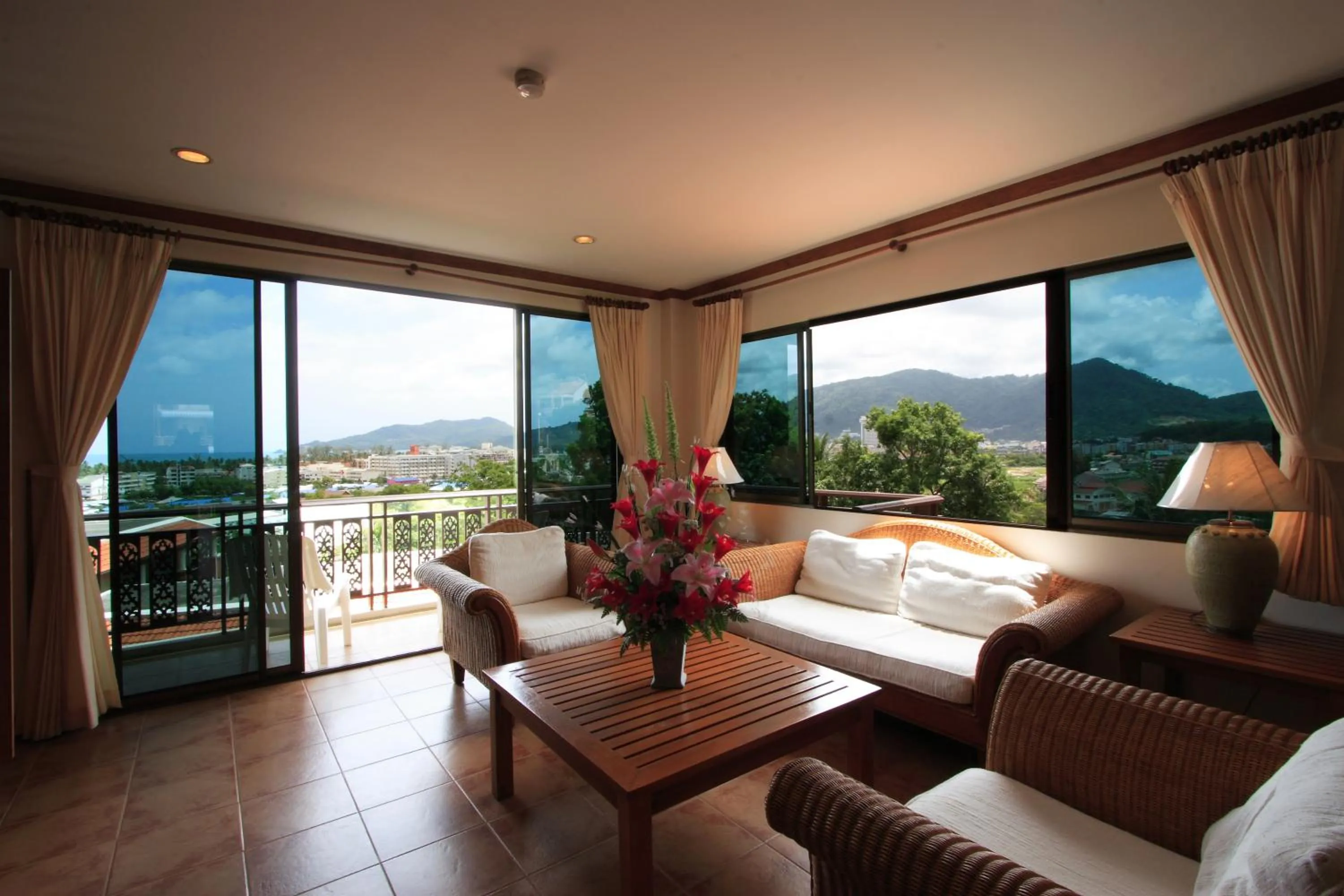 Balcony/Terrace in Sun Hill Hotel Patong