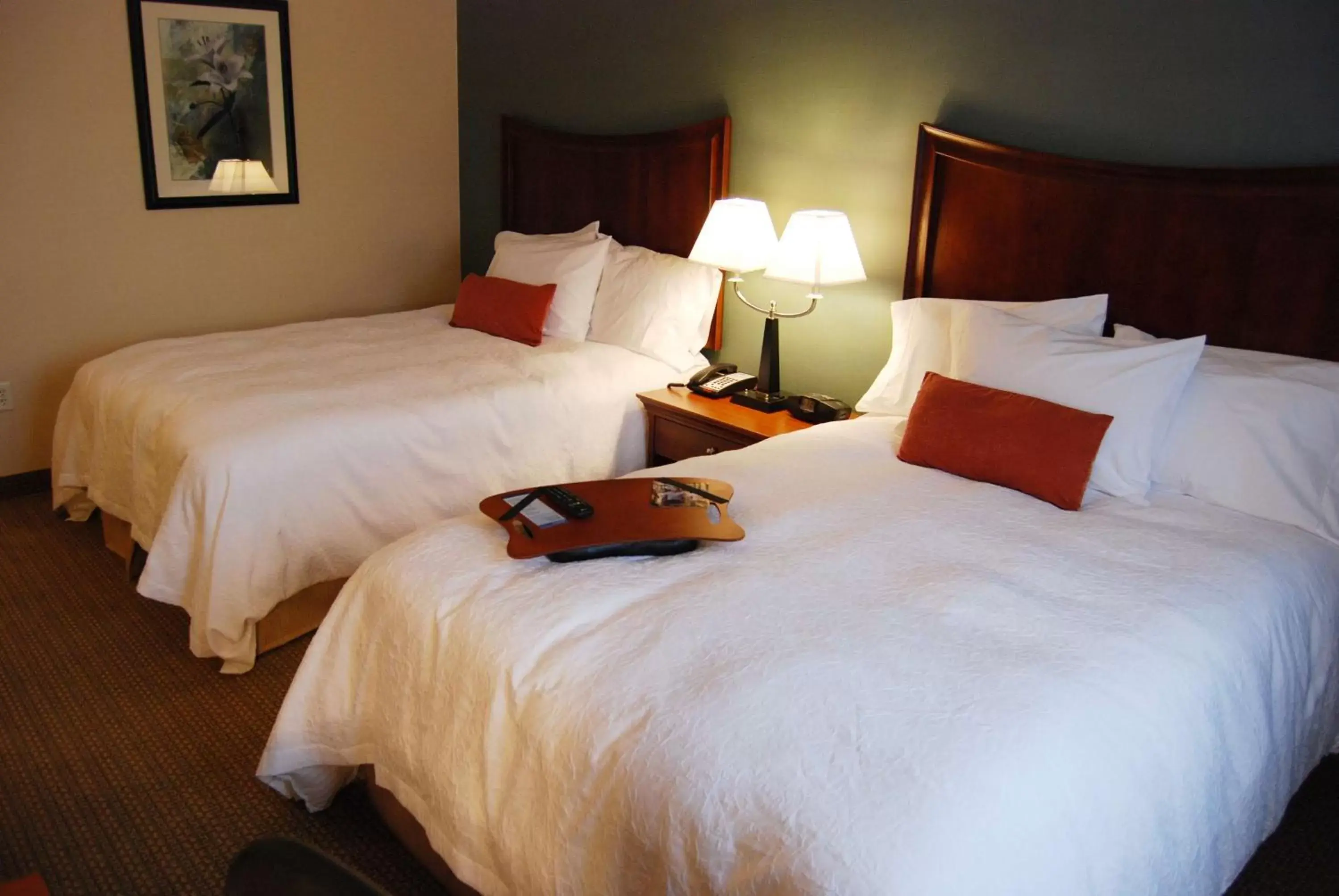 Bed in Hampton Inn & Suites Folsom Bed in Hampton Inn & Suites Folsom