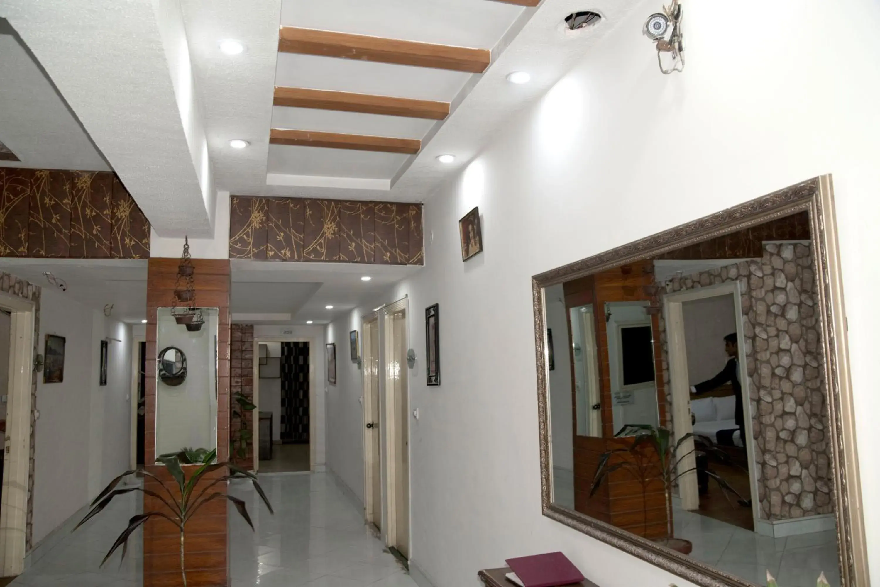 Property building in Premier Inn Davis Road Lahore Property building in Premier Inn Davis Road Lahore