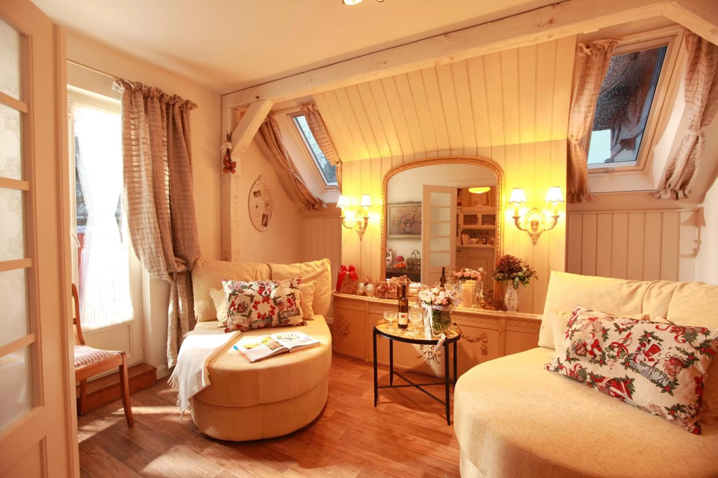 Living room, Seating Area in Weißt Du noch - Gästehäuser & Suiten