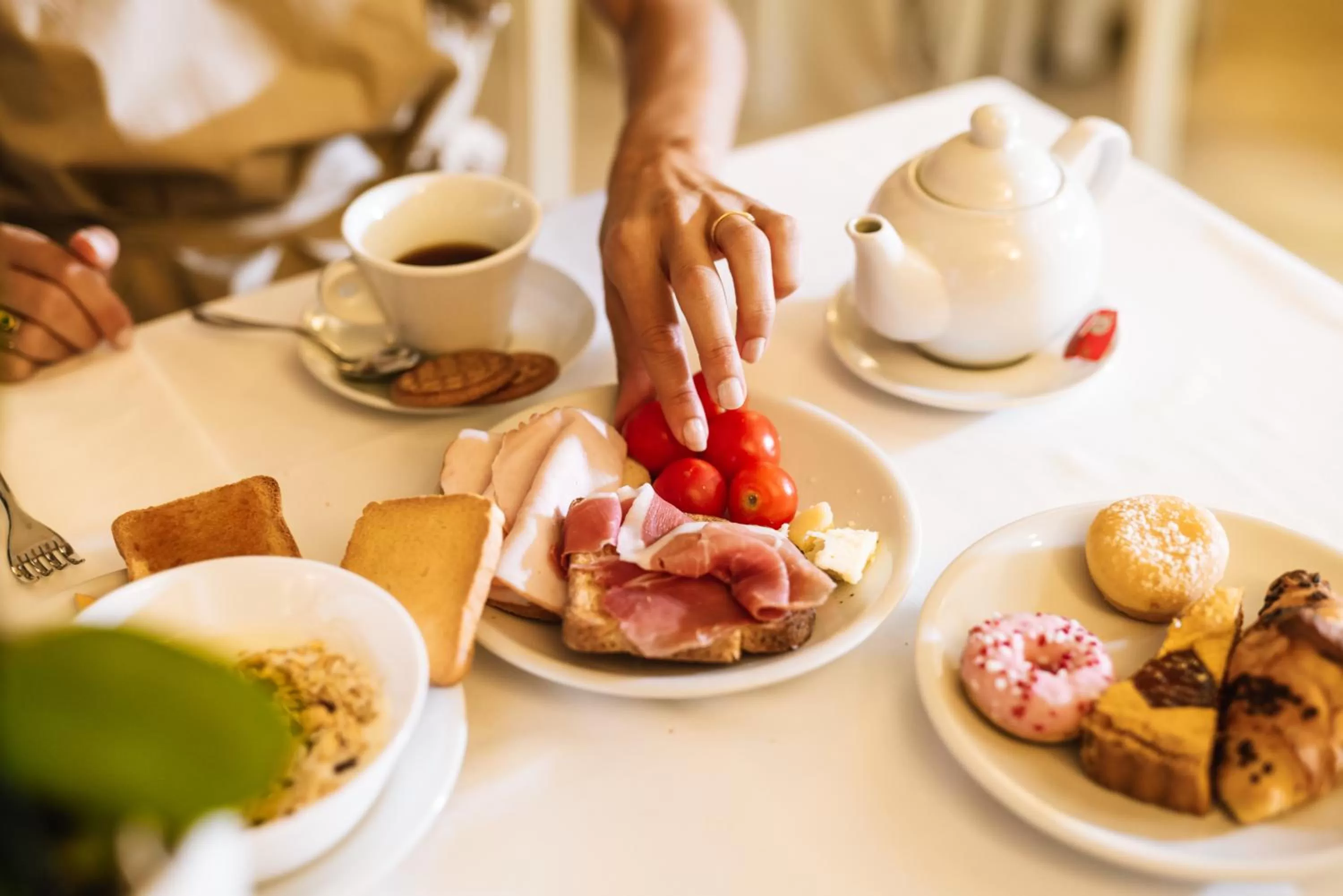 People in Hotel De La Ville