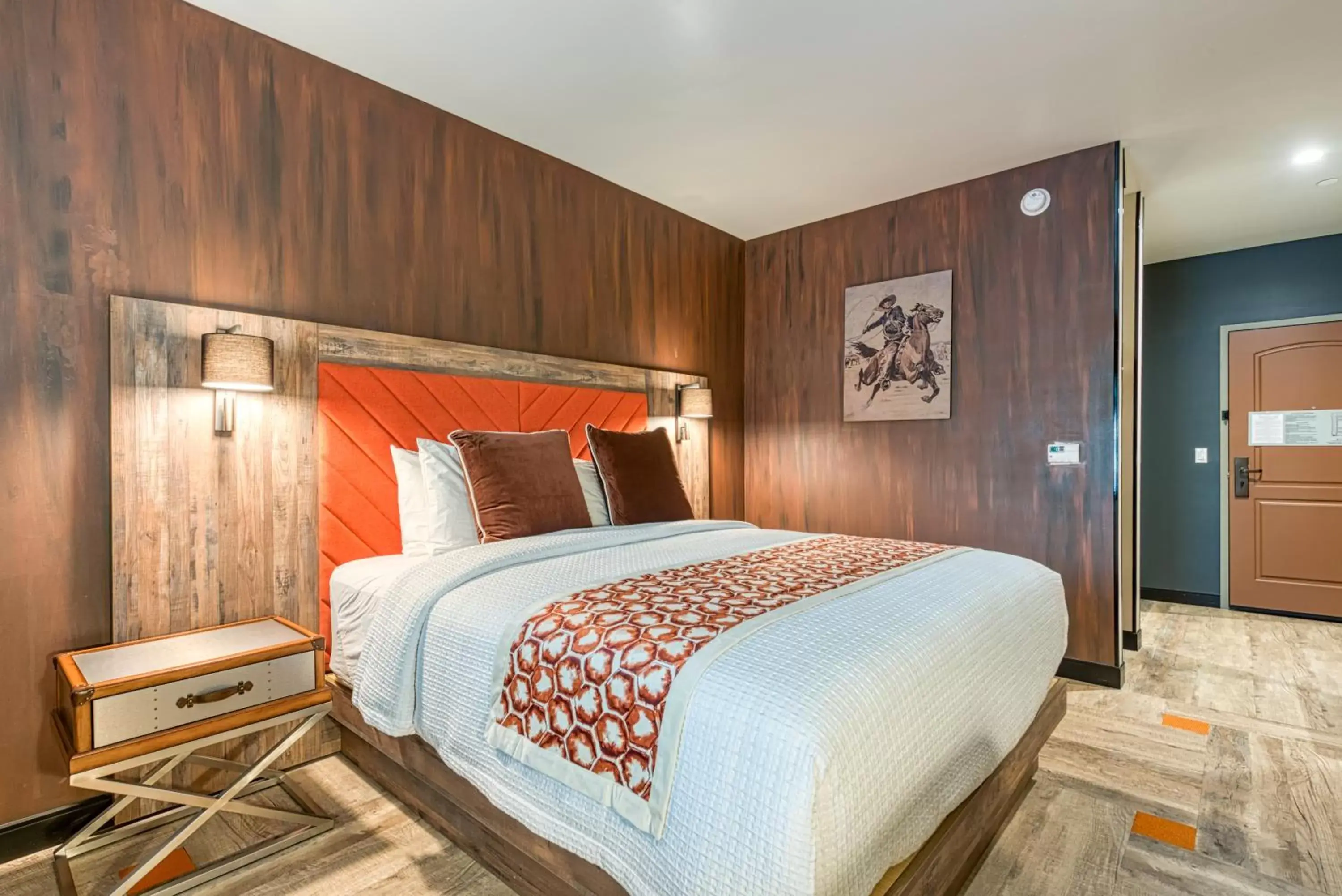 Room Photo in Hotel Lexen Newhall & Santa Clarita - Near Six Flags Magic Mountain