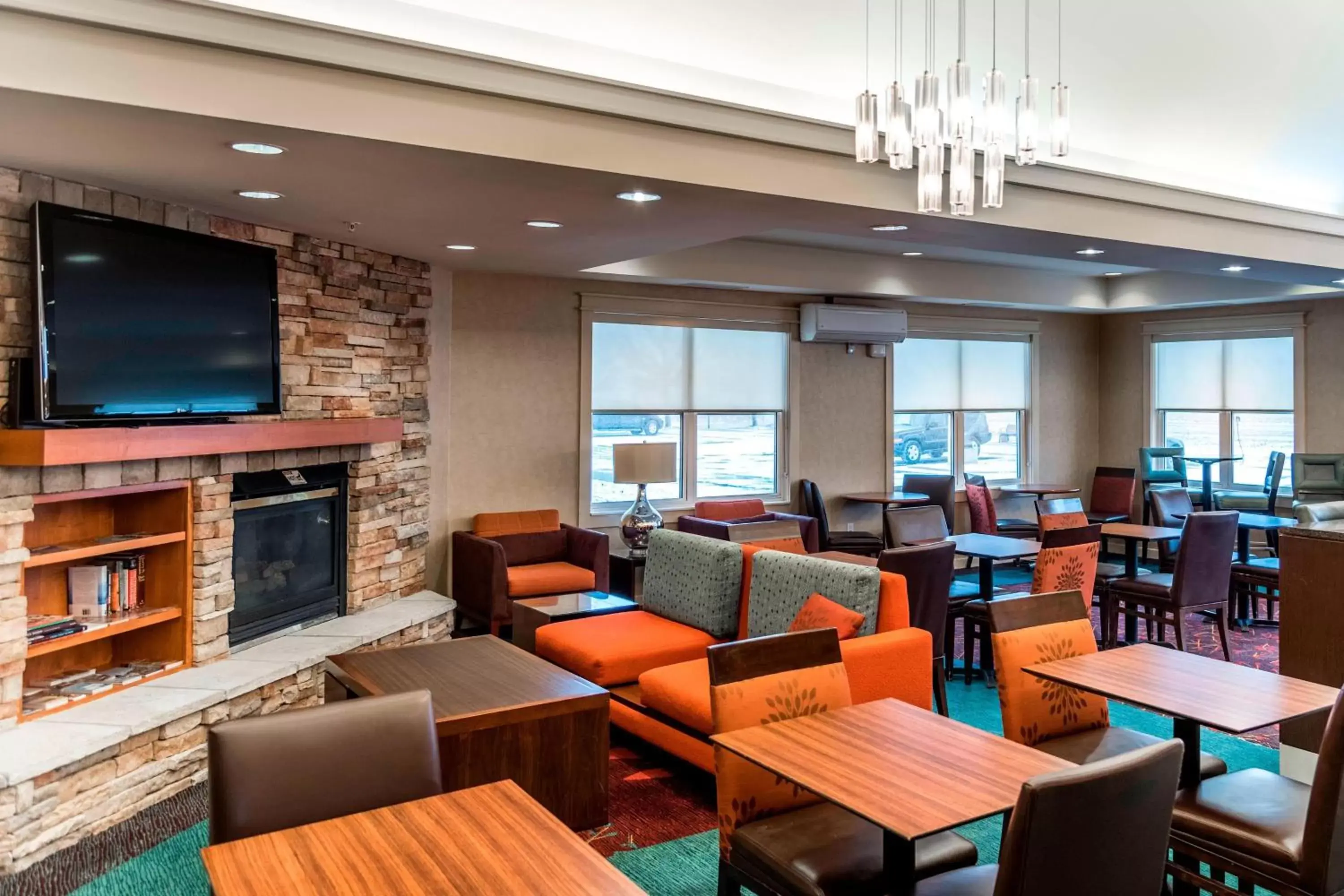 Property building, Lounge/Bar in Residence Inn Holland
