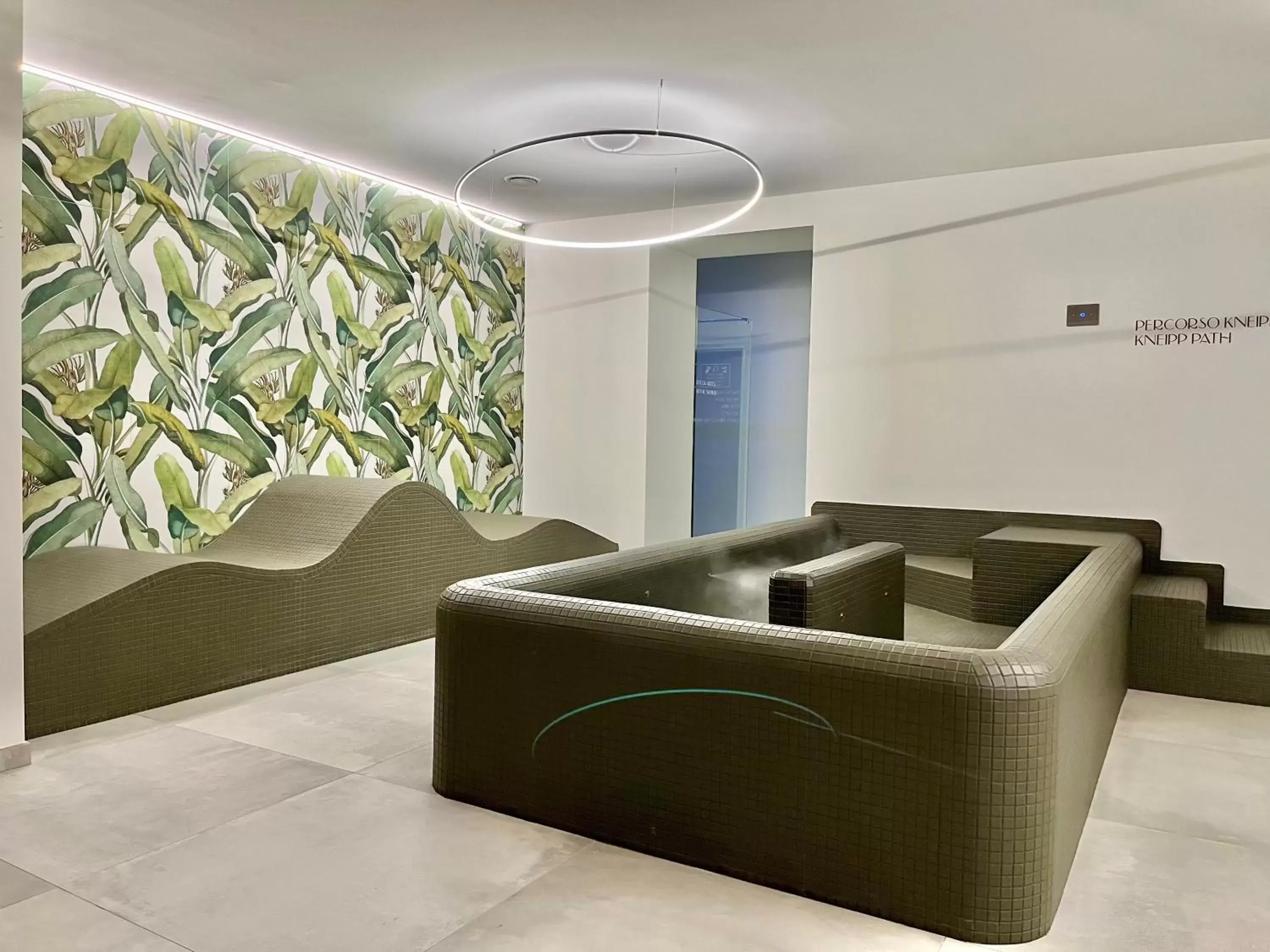 Spa and wellness centre/facilities, Seating Area in Hotel Internazionale Bellinzona