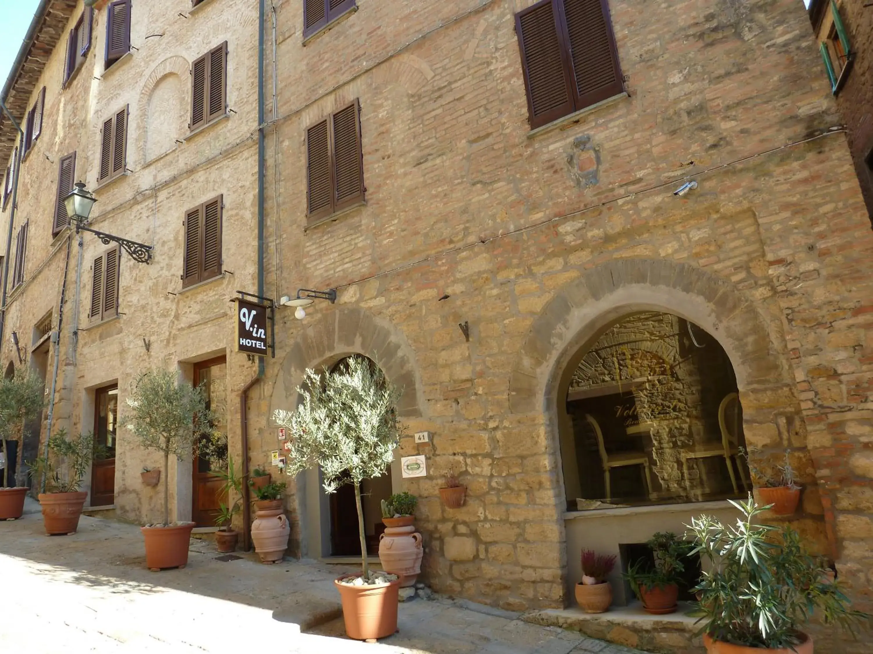 Facade/entrance, Property Building in Hotel Volterra In