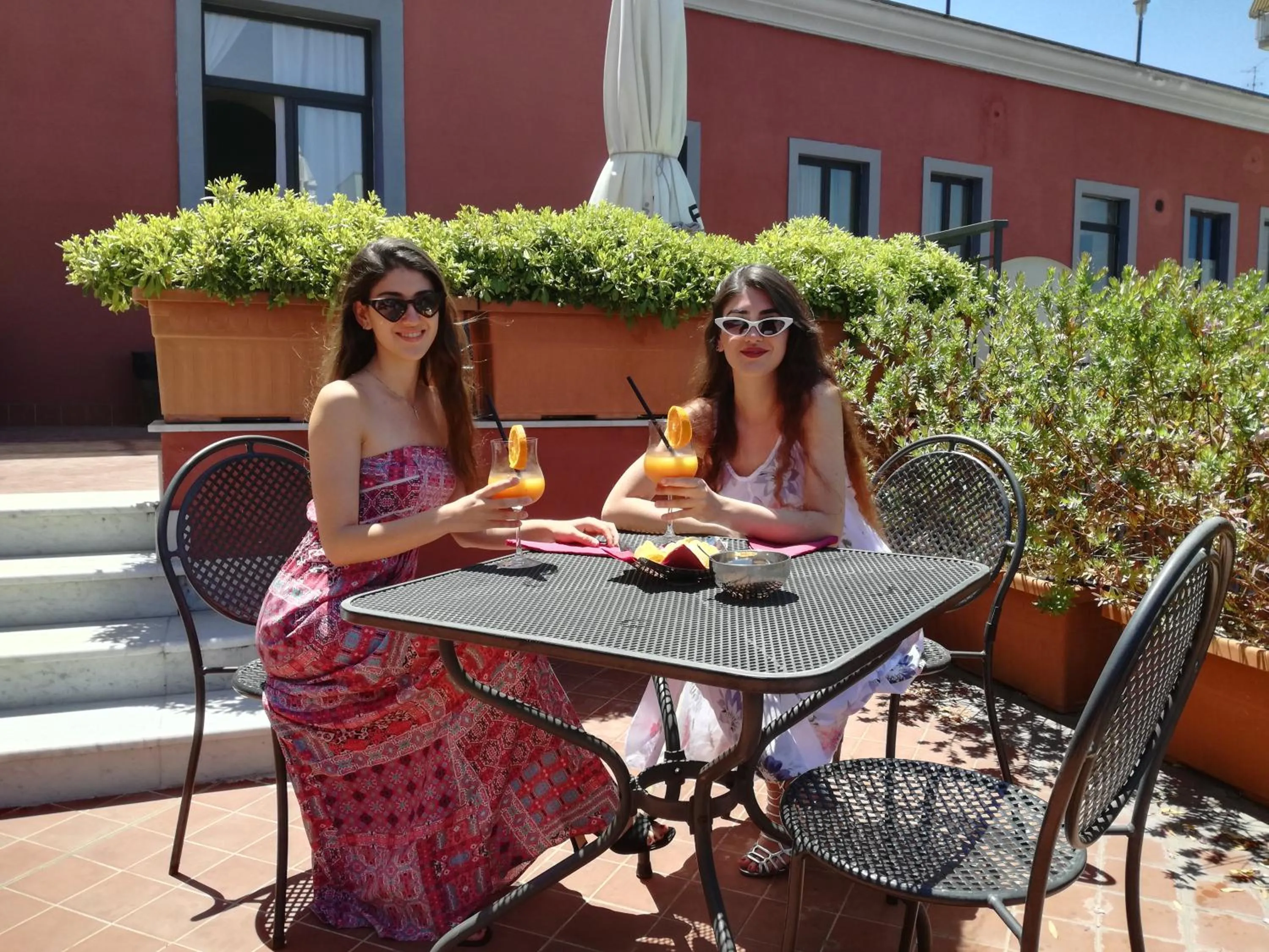 People in Hotel Nuvò