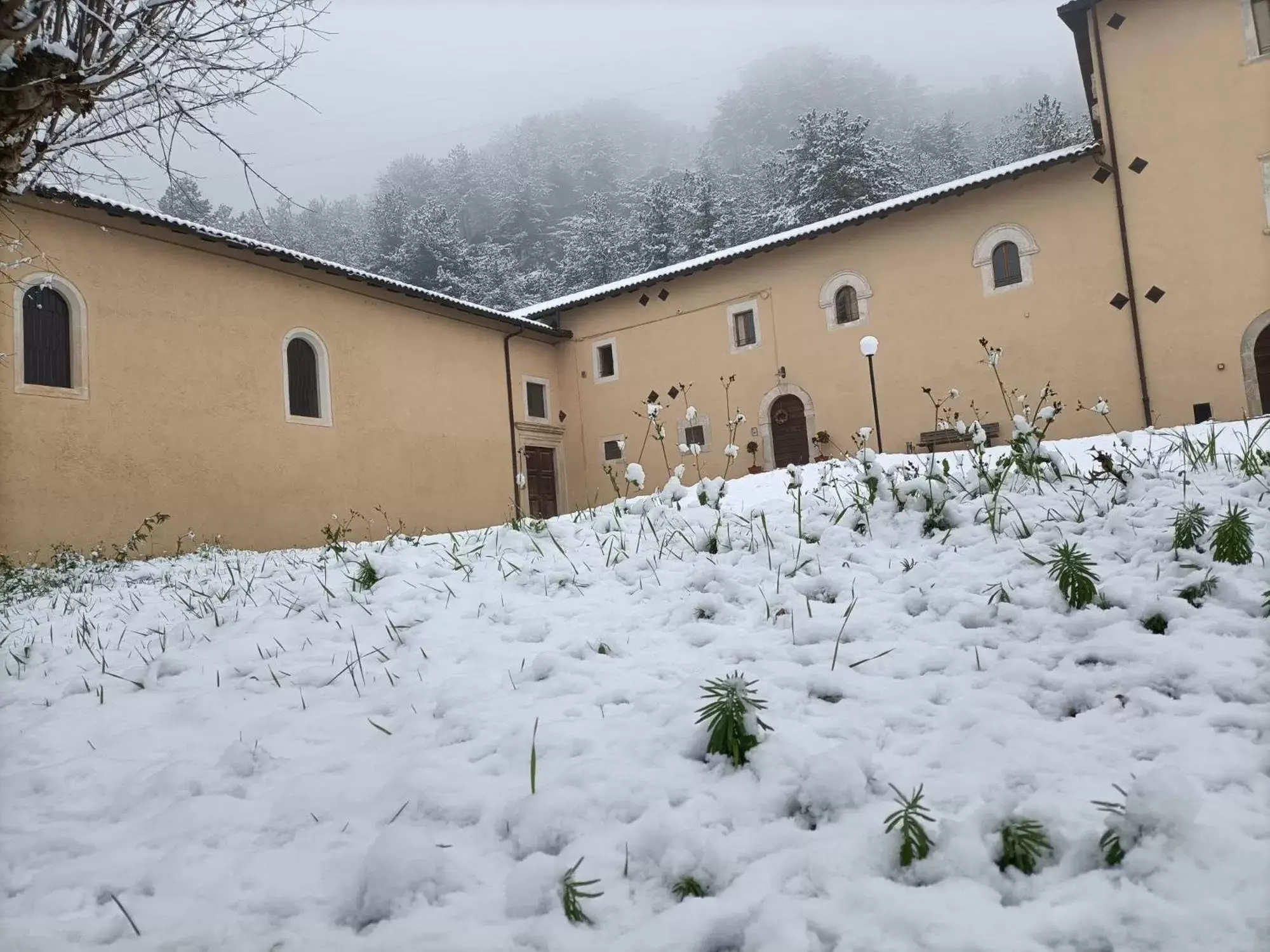 Property building, Winter in Casa Fra Ambrogio