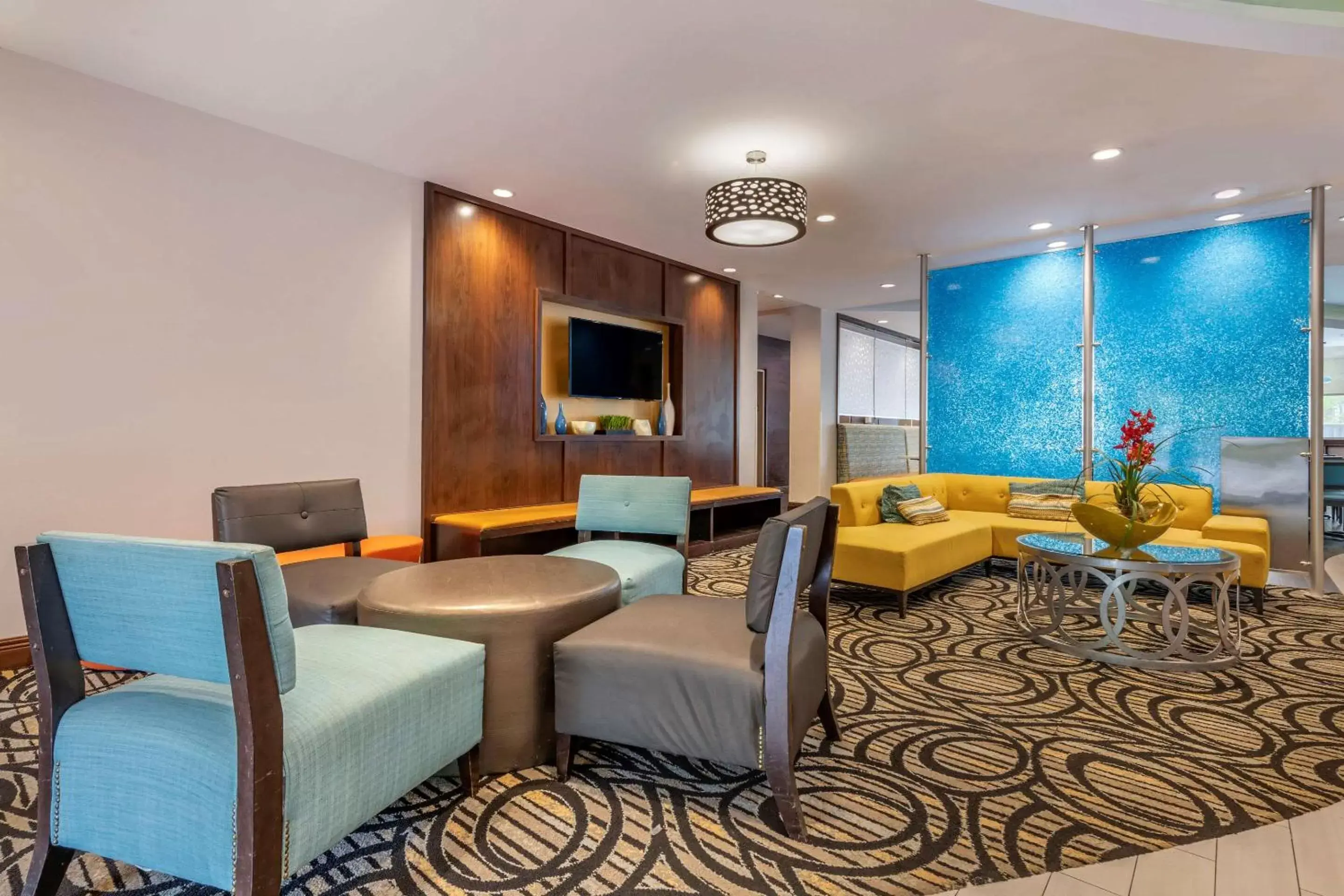 Lobby or reception, Seating Area in Comfort Suites Fort Lauderdale Airport South & Cruise Port