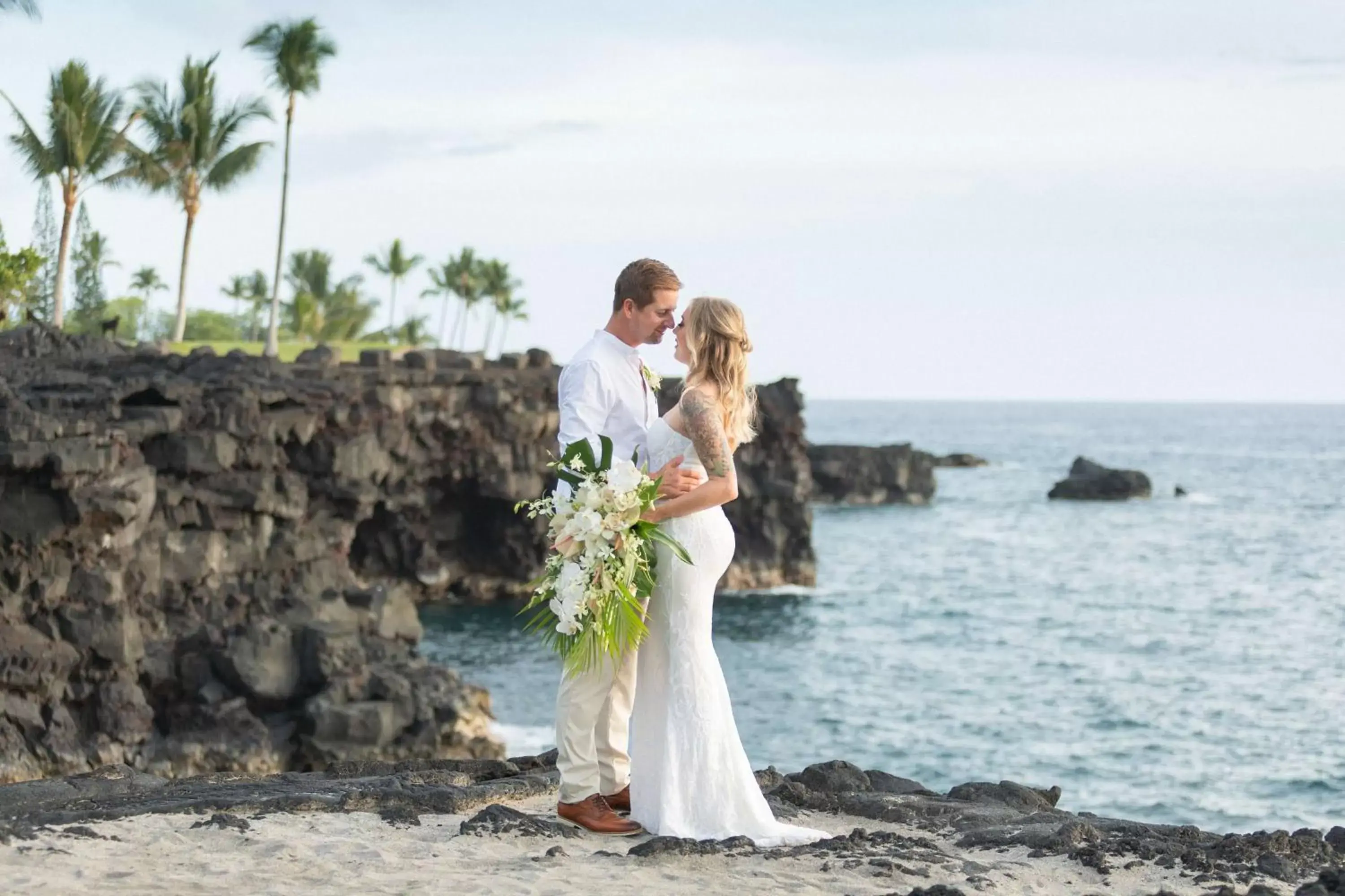 wedding in Outrigger Kona Resort and Spa