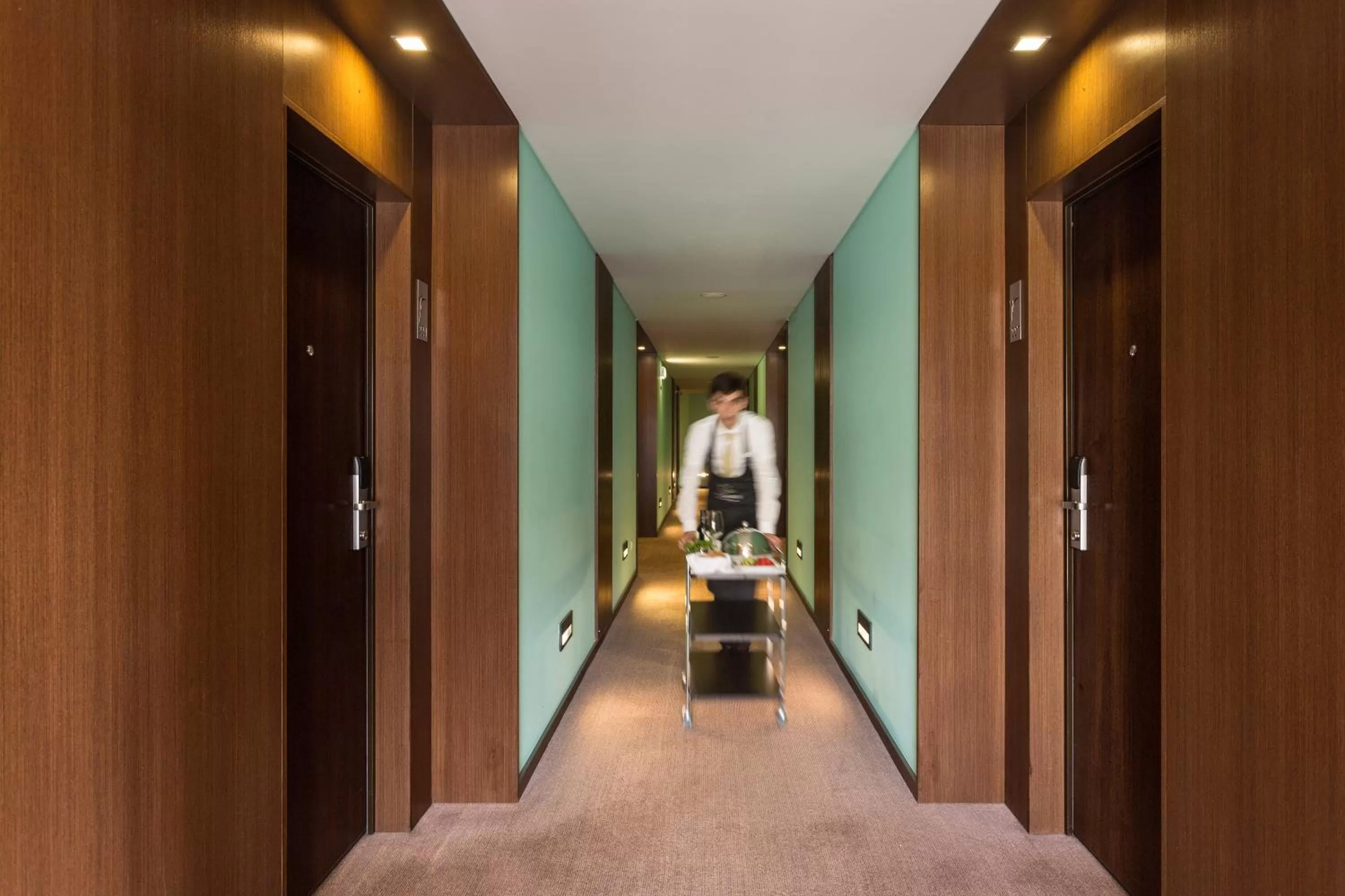 room service in Hotel Dom Goncalo & Spa