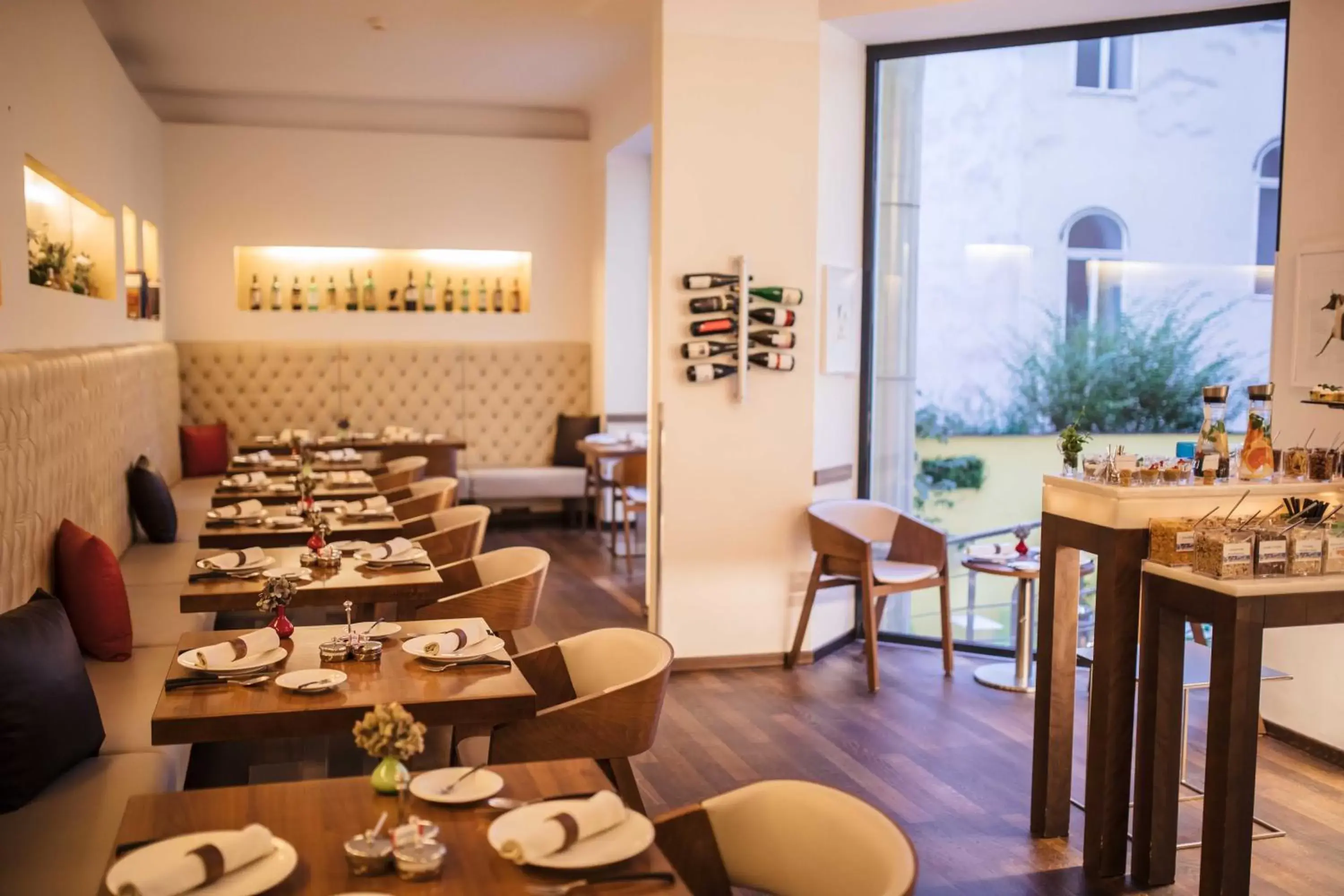 Restaurant/Places to Eat in Hotel Rathaus - Wein & Design