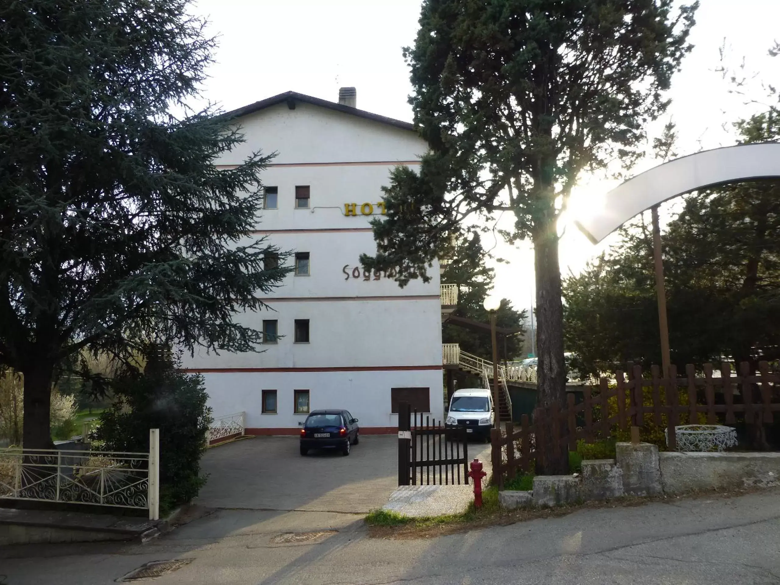 Facade/entrance, Property Building in Hotel Beau Séjour