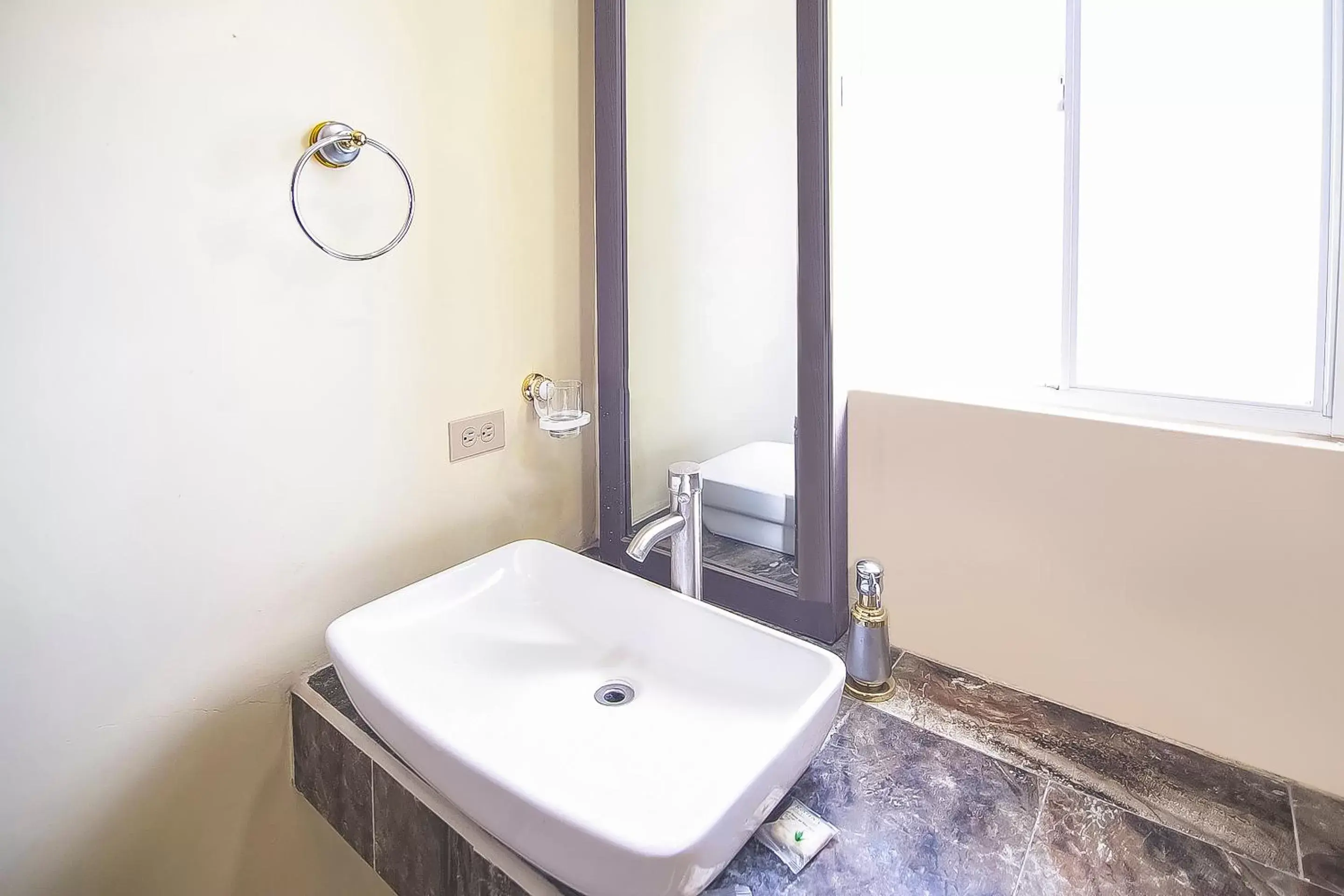 Bathroom in OYO Hotel Plaza Las Torres, Cabo San Lucas