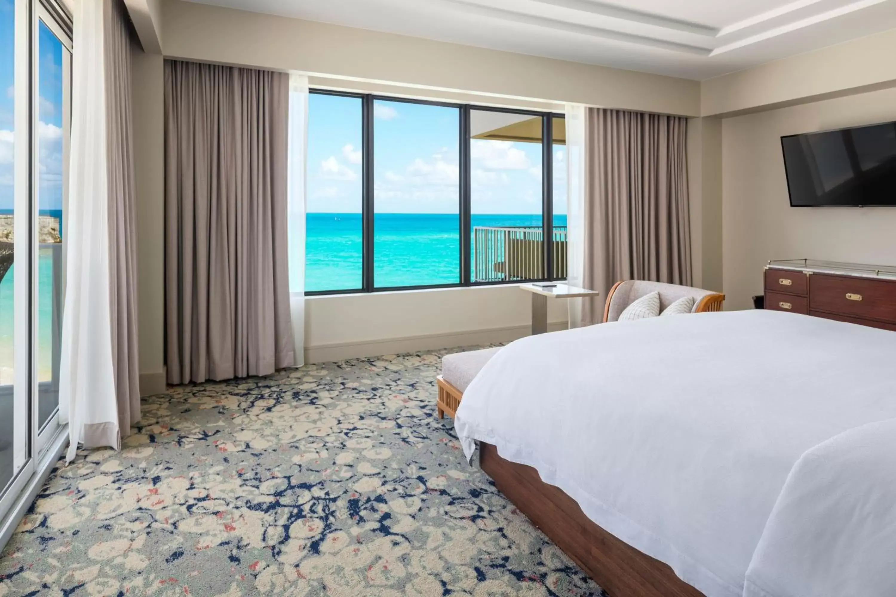 Bedroom in The St Regis Bermuda Resort