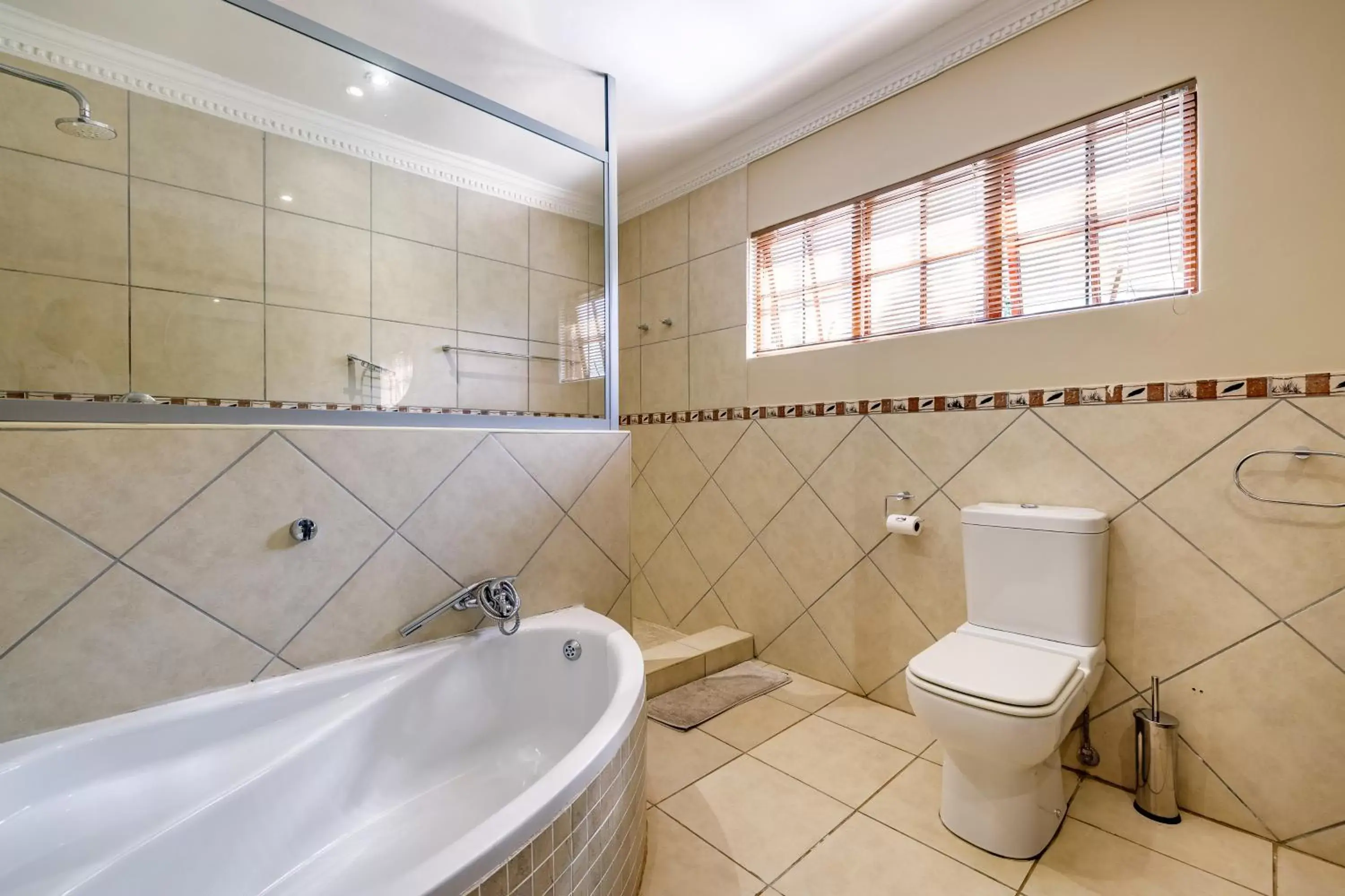 Bathroom in Country Lane Lodge